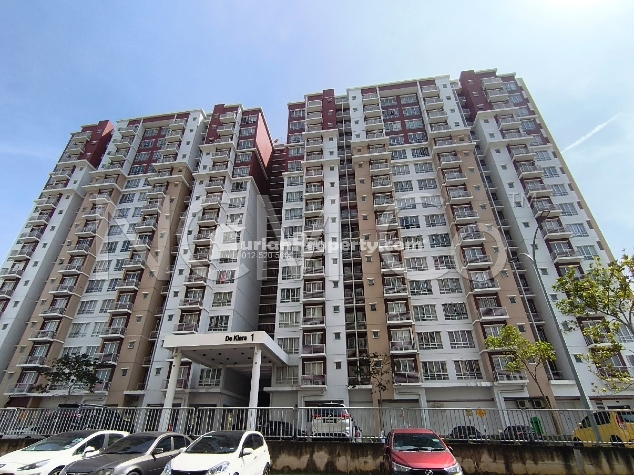 Apartment For Auction at De Kiara Apartment
