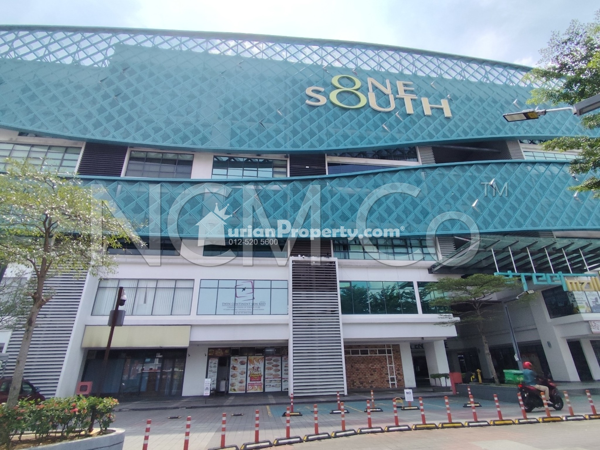 Office For Auction at One South Street Mall