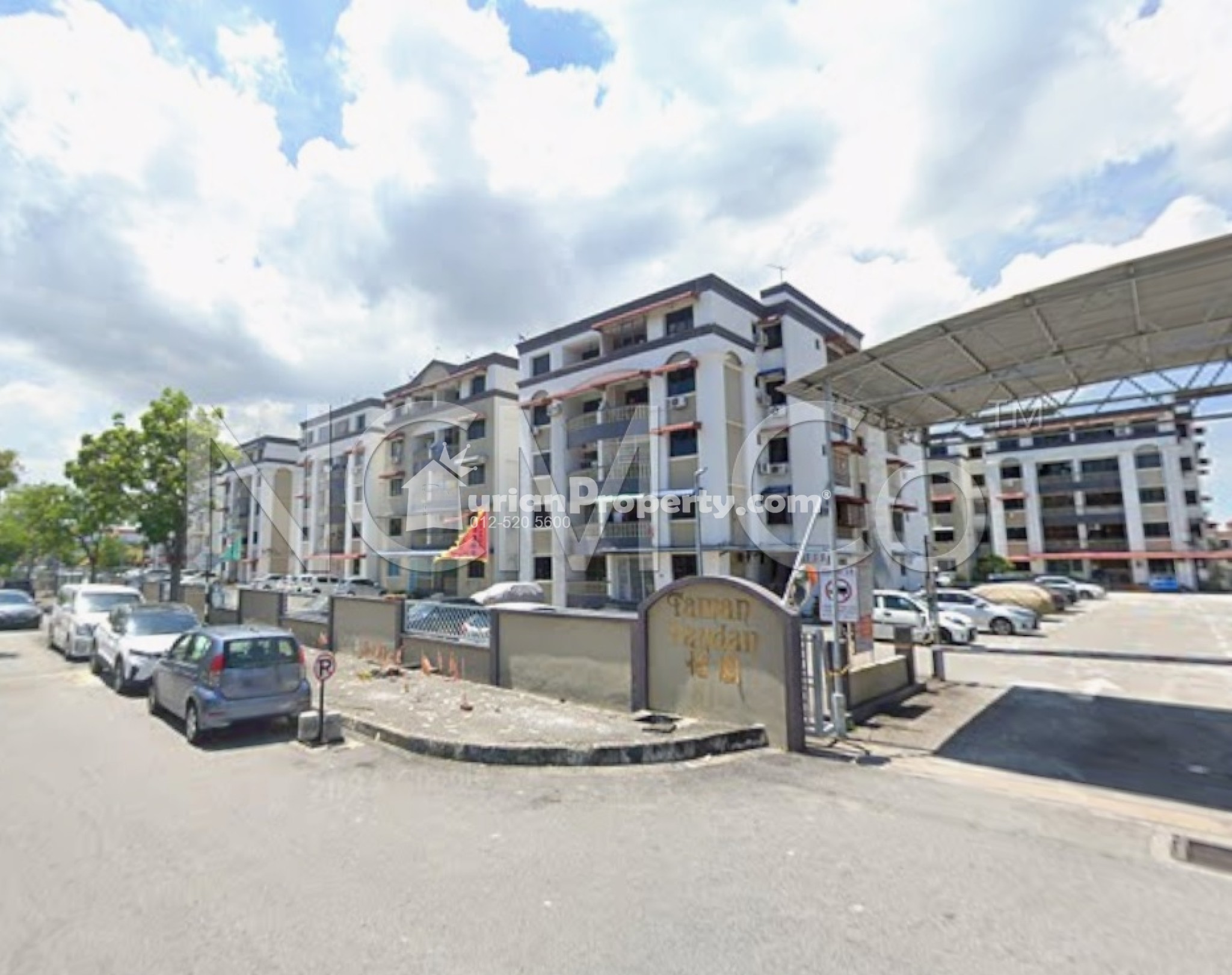 Apartment For Auction at Taman Pandan Apartment