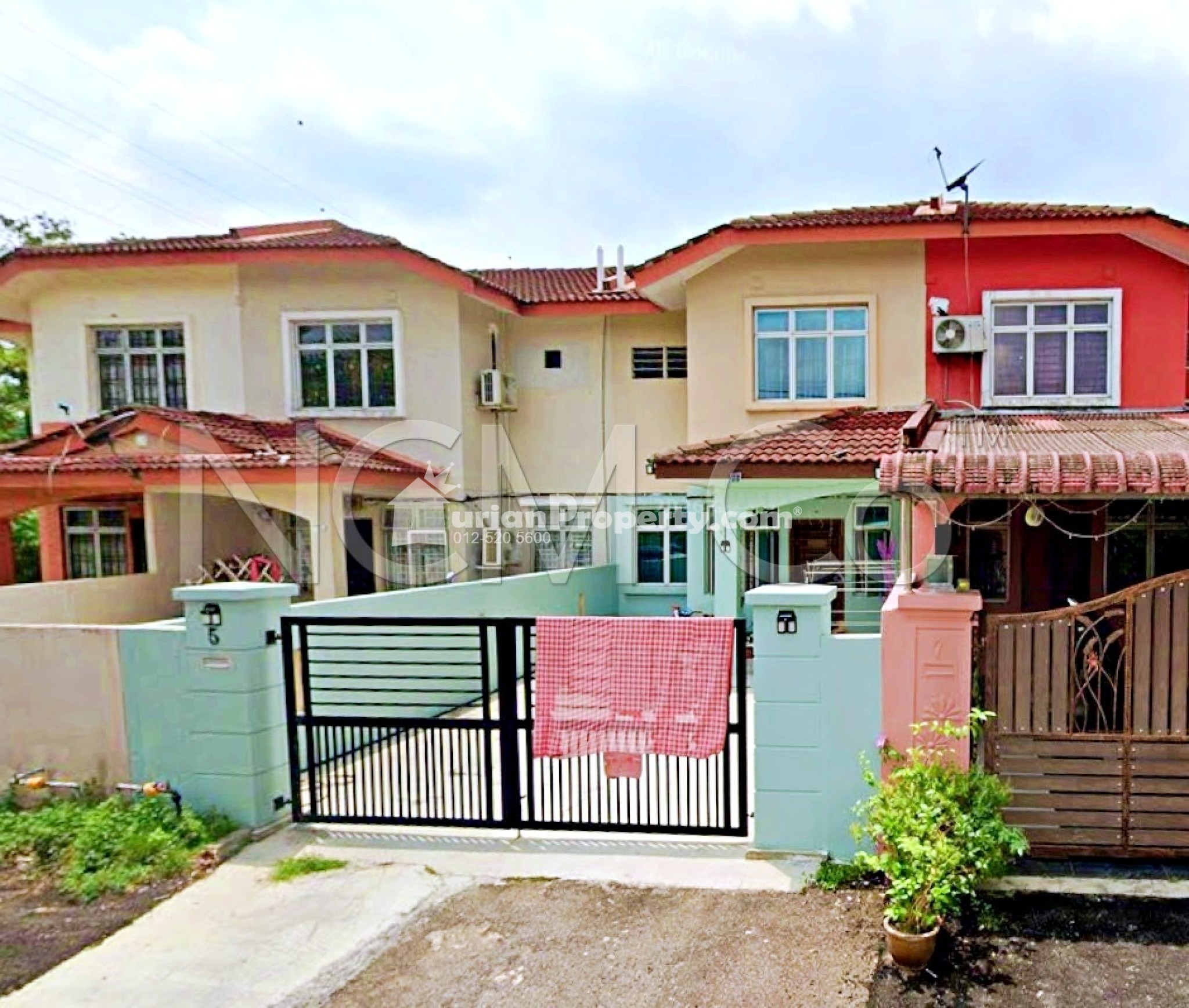Terrace House For Auction at Taman Nusantara