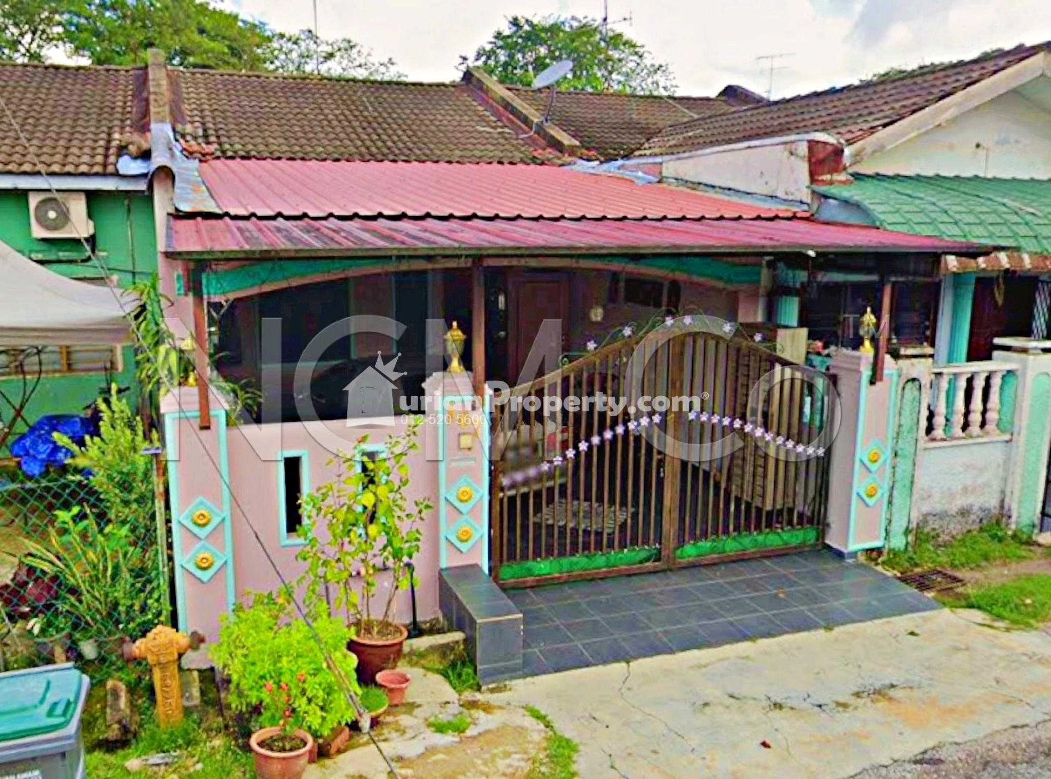 Terrace House For Auction at Taman Aman