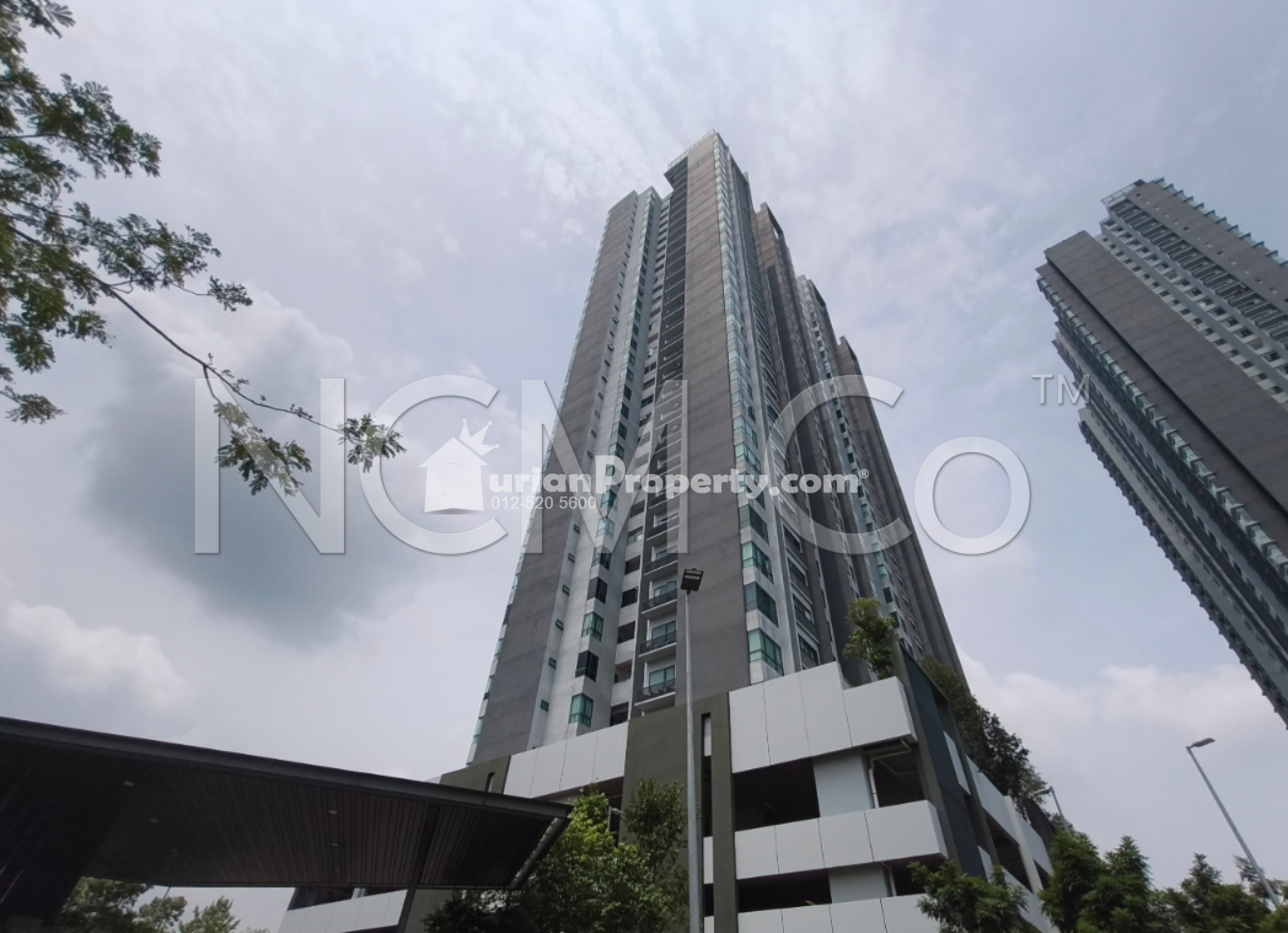 Condo For Auction at Rumbia Residence