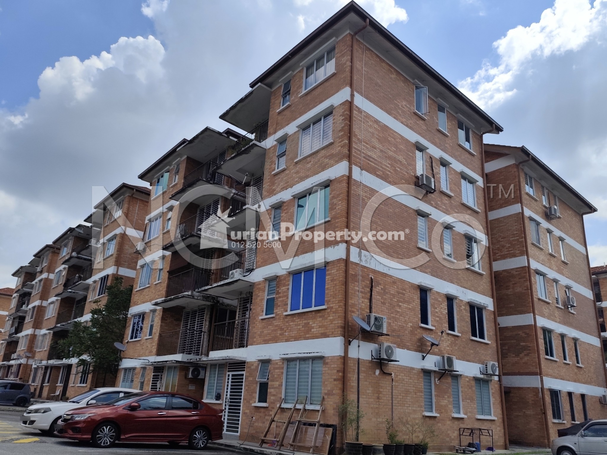 Apartment For Auction at Alam Budiman