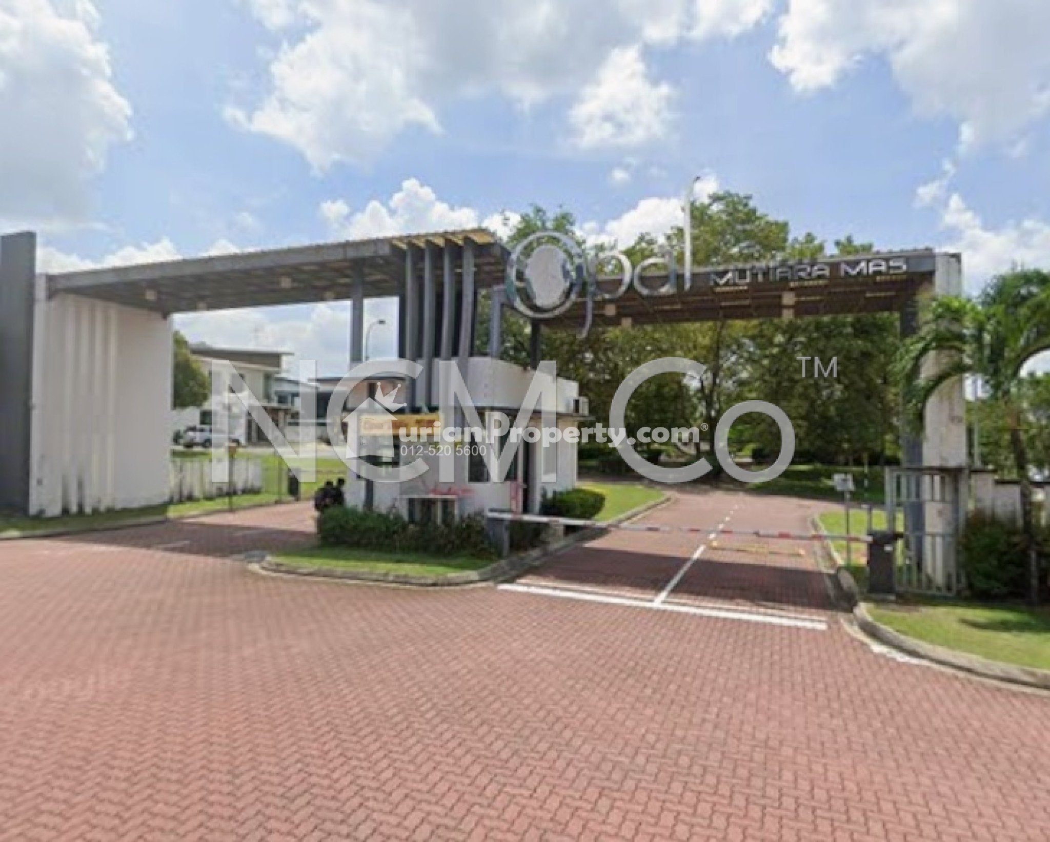 Terrace House For Auction at Taman Mutiara Mas
