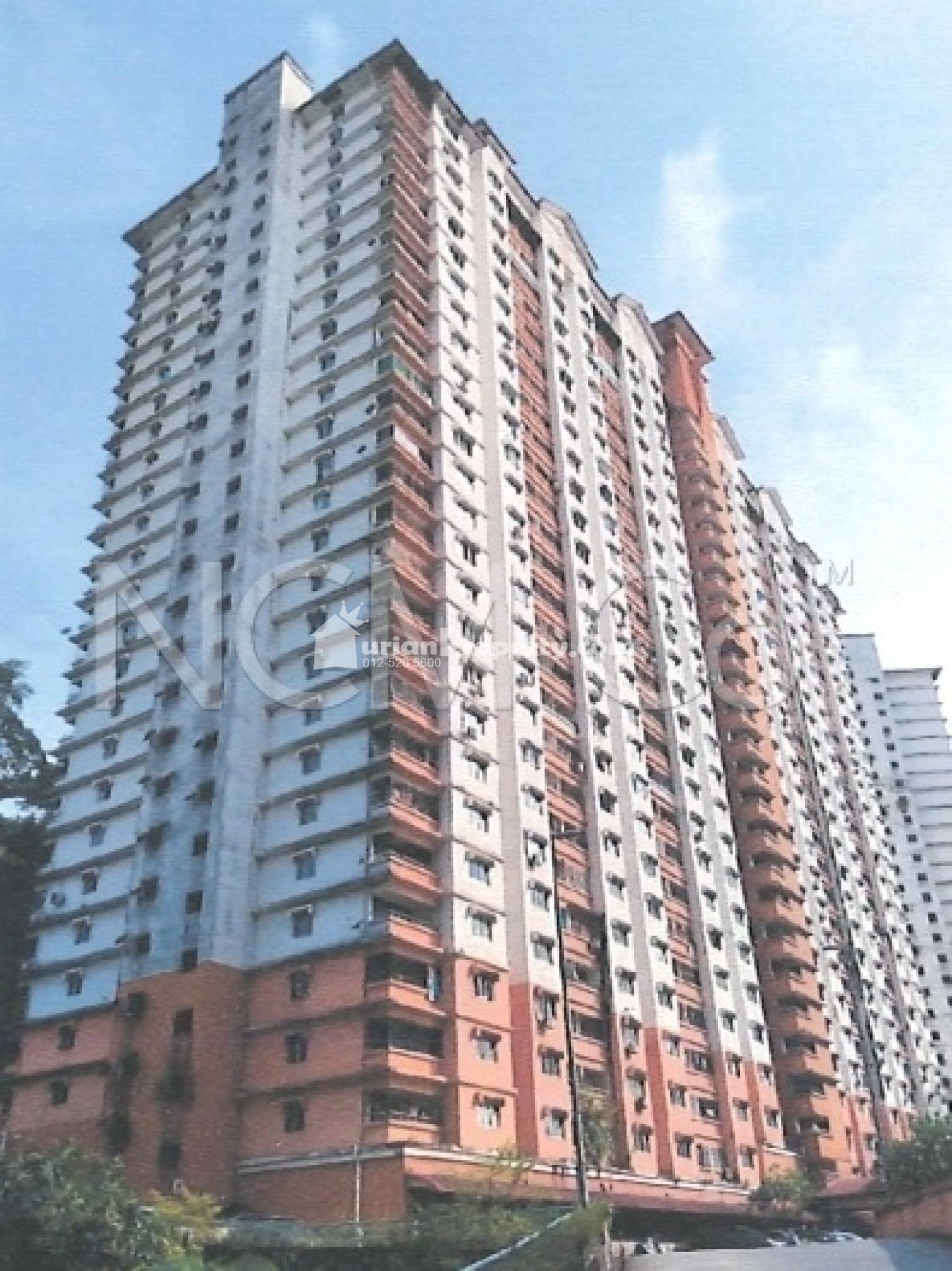 Apartment For Auction at Flora Damansara Apartment