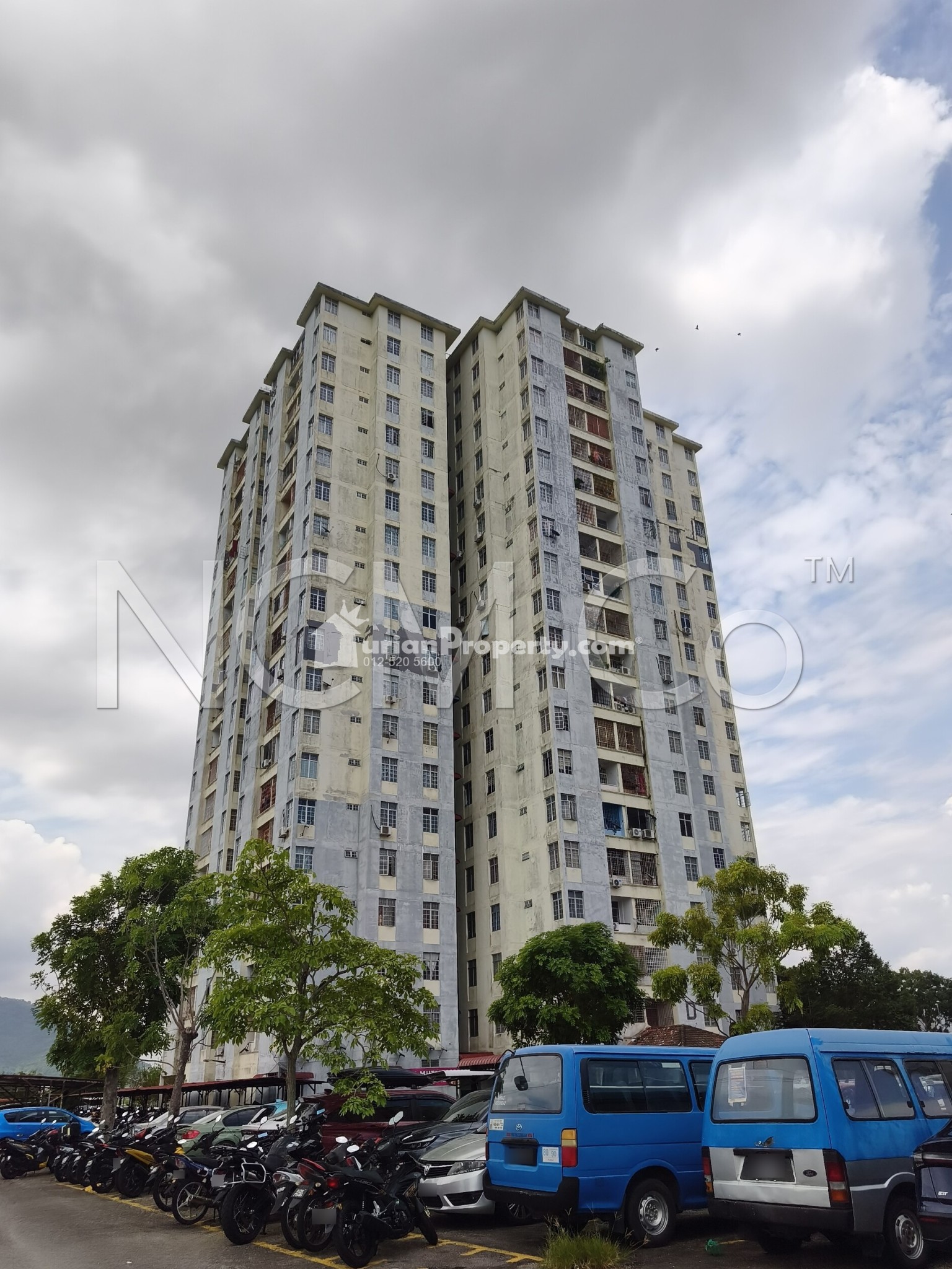 Apartment For Auction at Kondominium Mutiara (Bandar Perda)