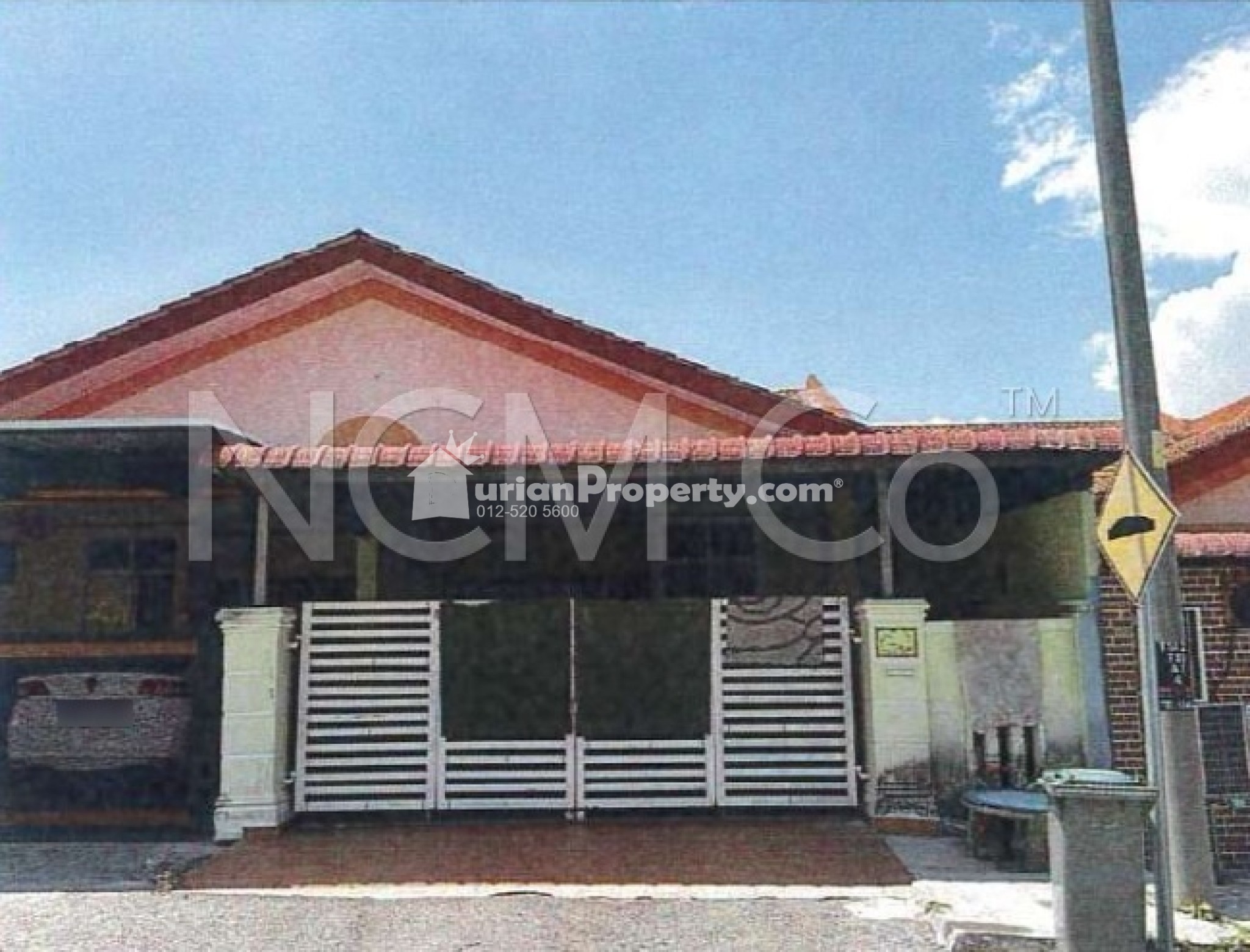 Terrace House For Auction at Taman Intan Duyung