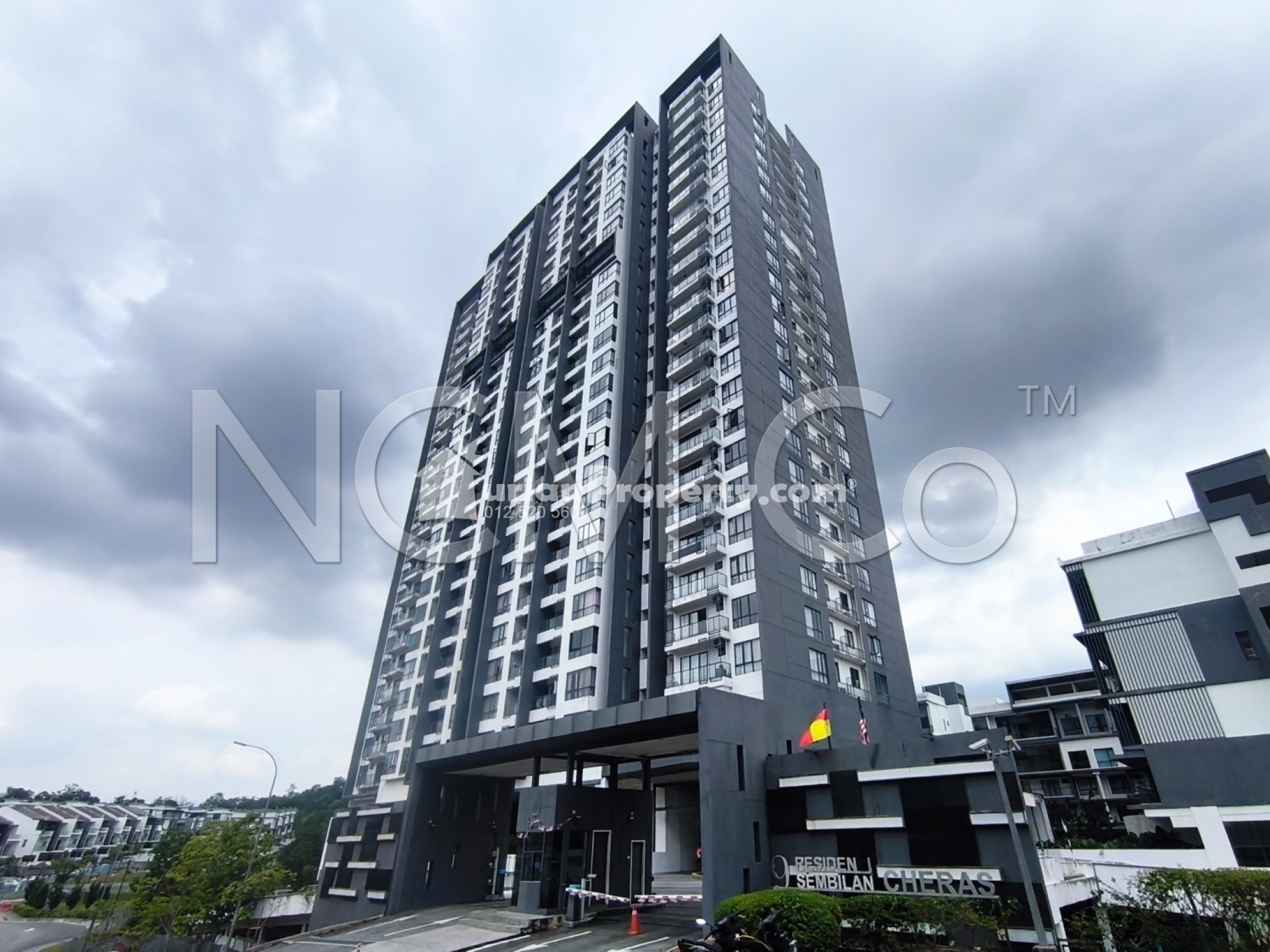 Condo For Auction at 9ine