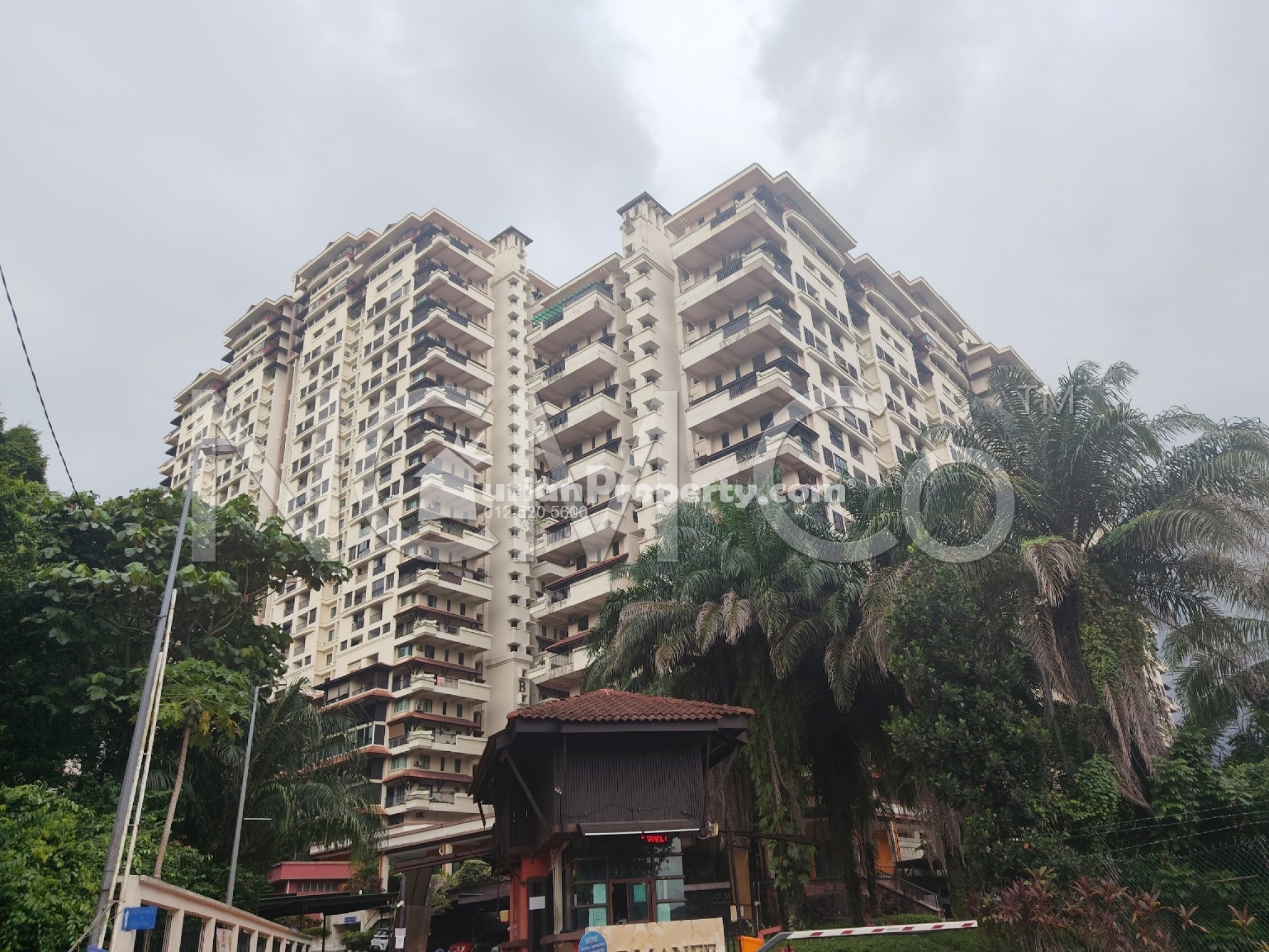 Condo For Auction at Armanee Condominium