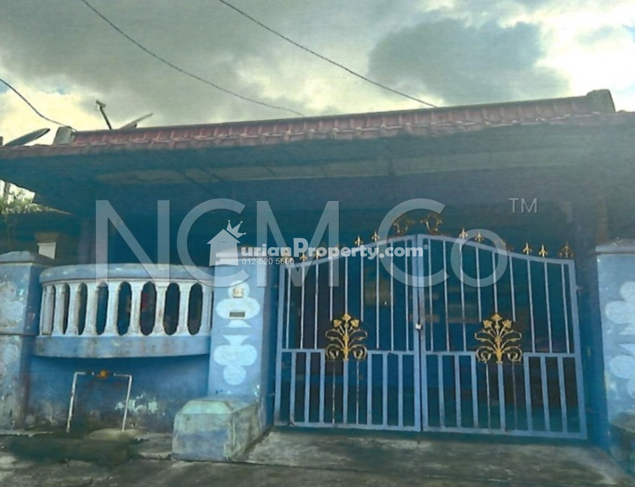 Terrace House For Auction at Taman Universiti