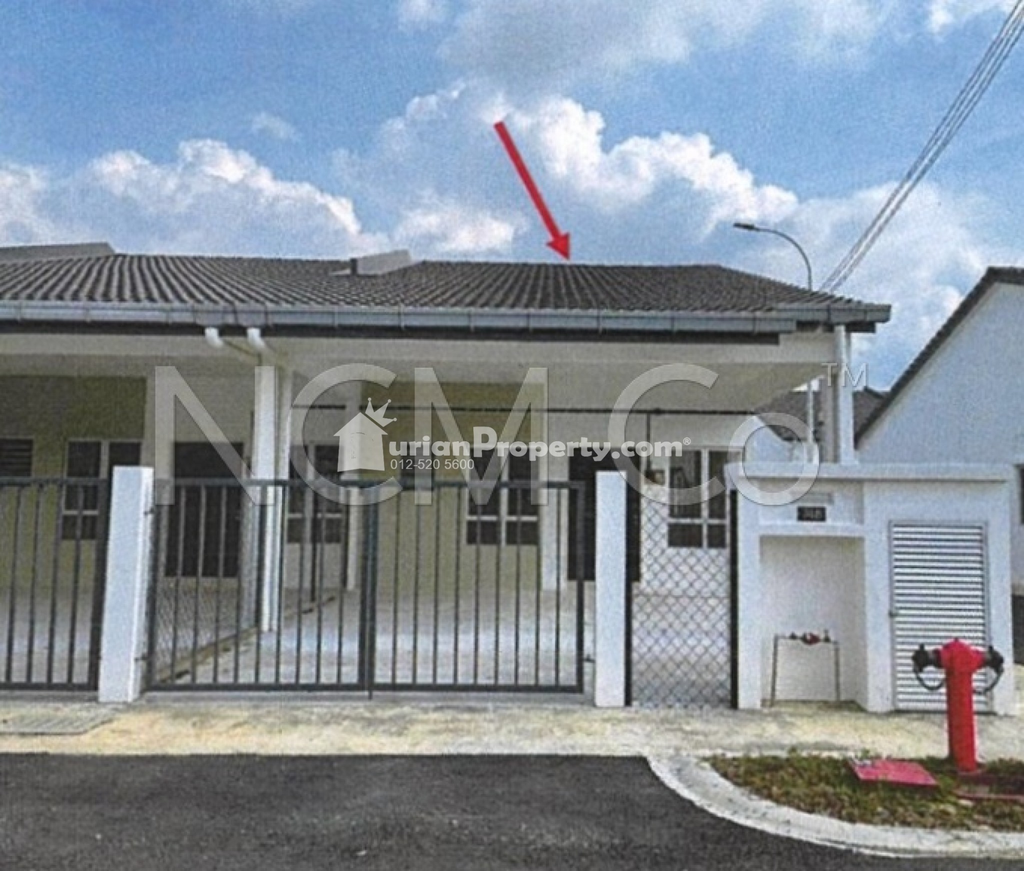 Terrace House For Auction at Iringan Bayu