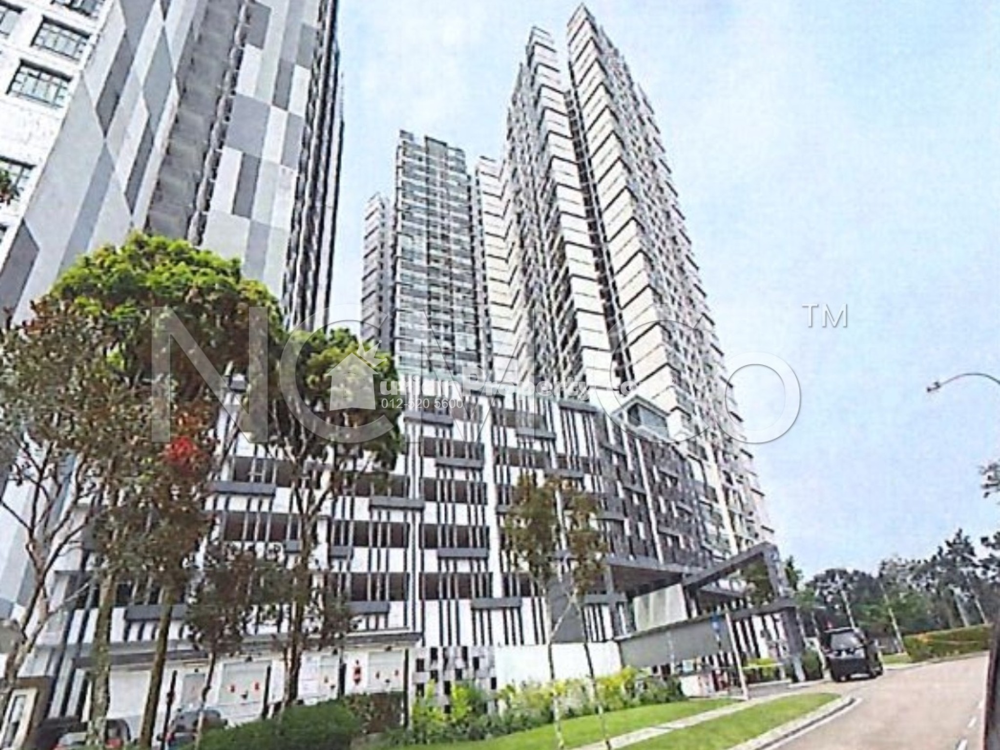 Serviced Residence For Auction at D'Summit Residence