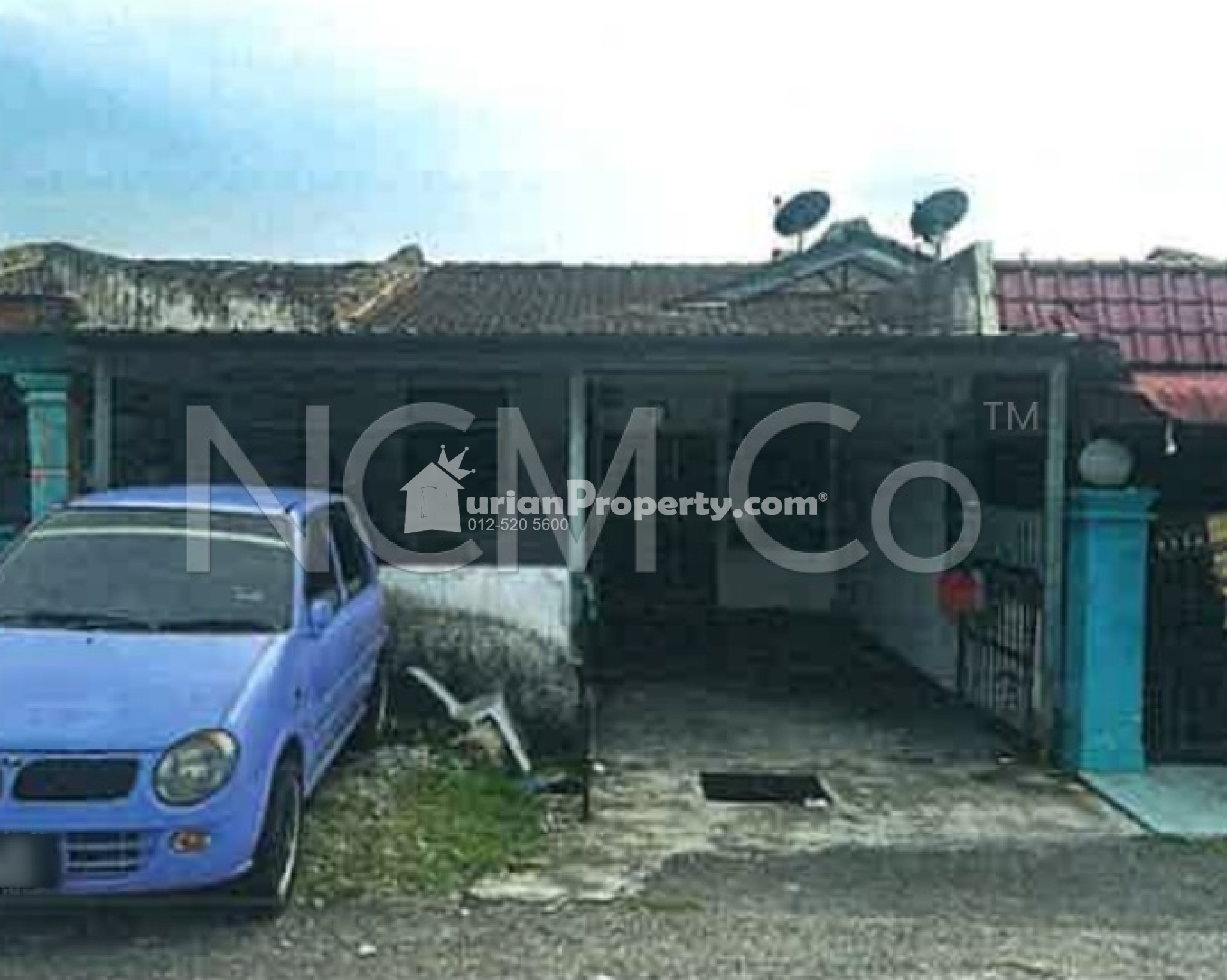 Terrace House For Auction at Taman Manis