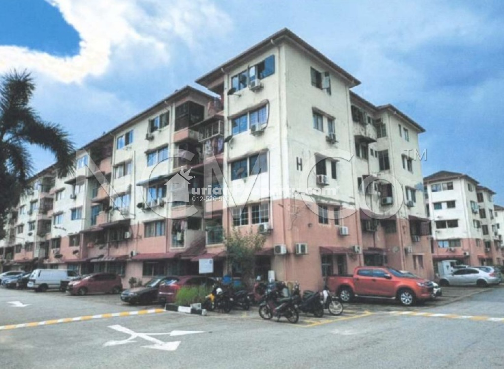 Apartment For Auction at Sri Anggerik 2