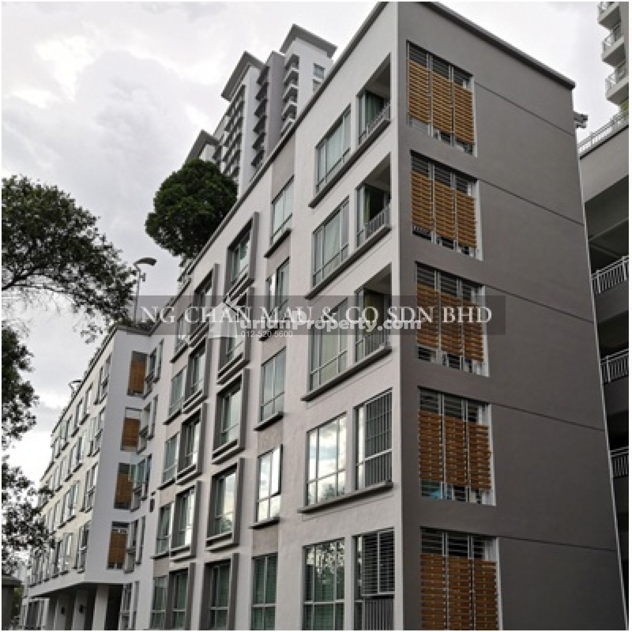 Condo For Auction at Casa Indah 2