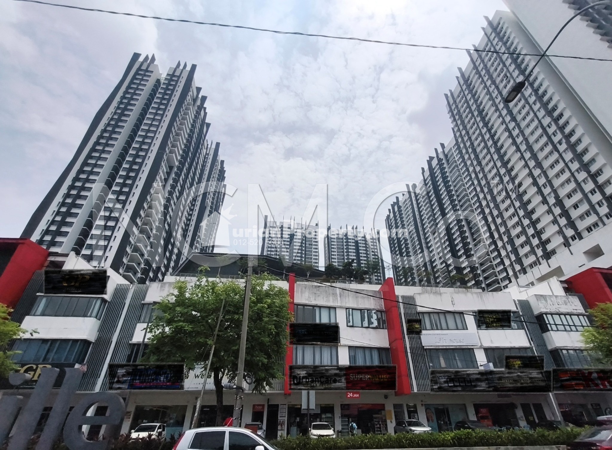 Serviced Residence For Auction at Lakeville Residence