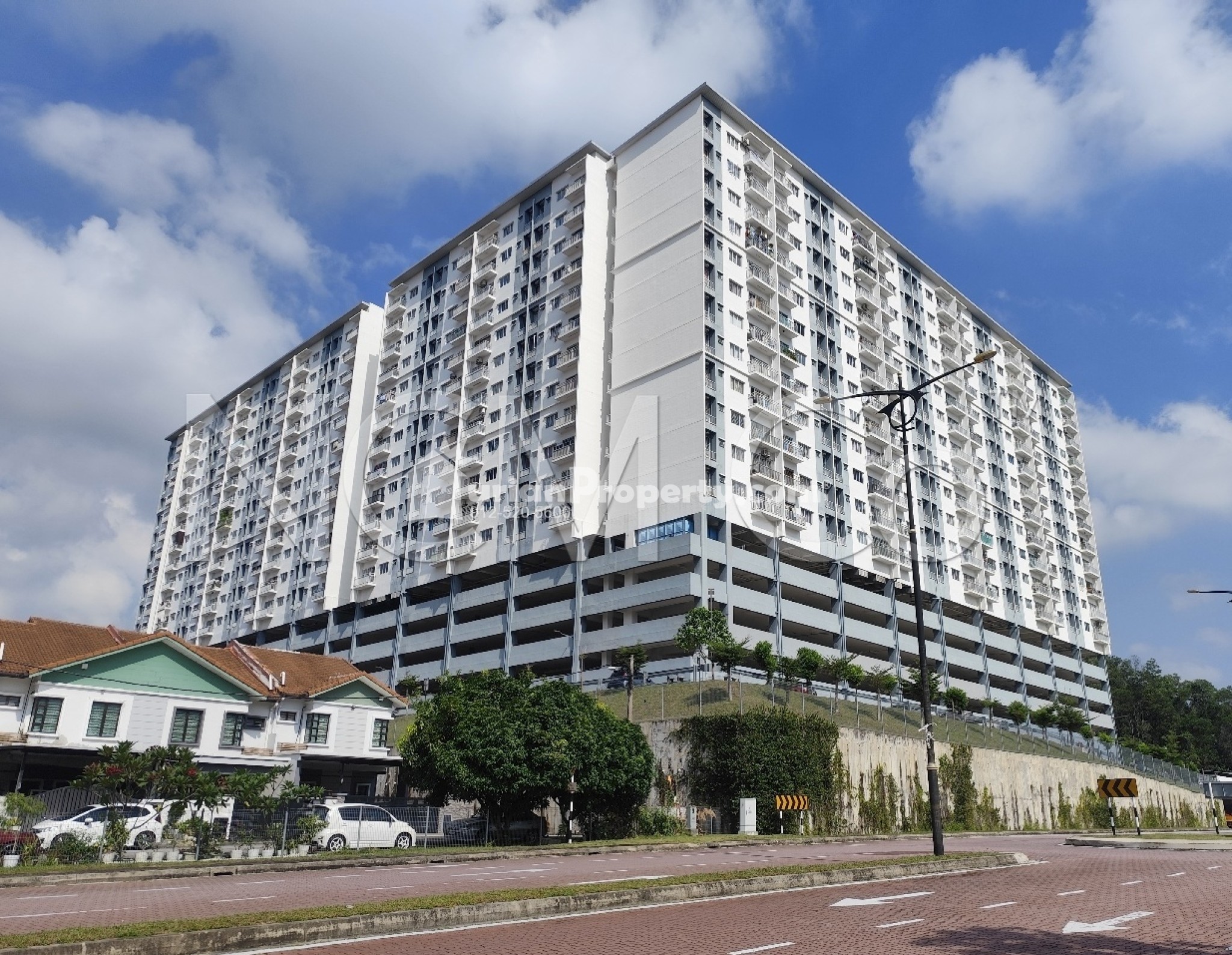 Apartment For Auction at Taman Puncak Saujana