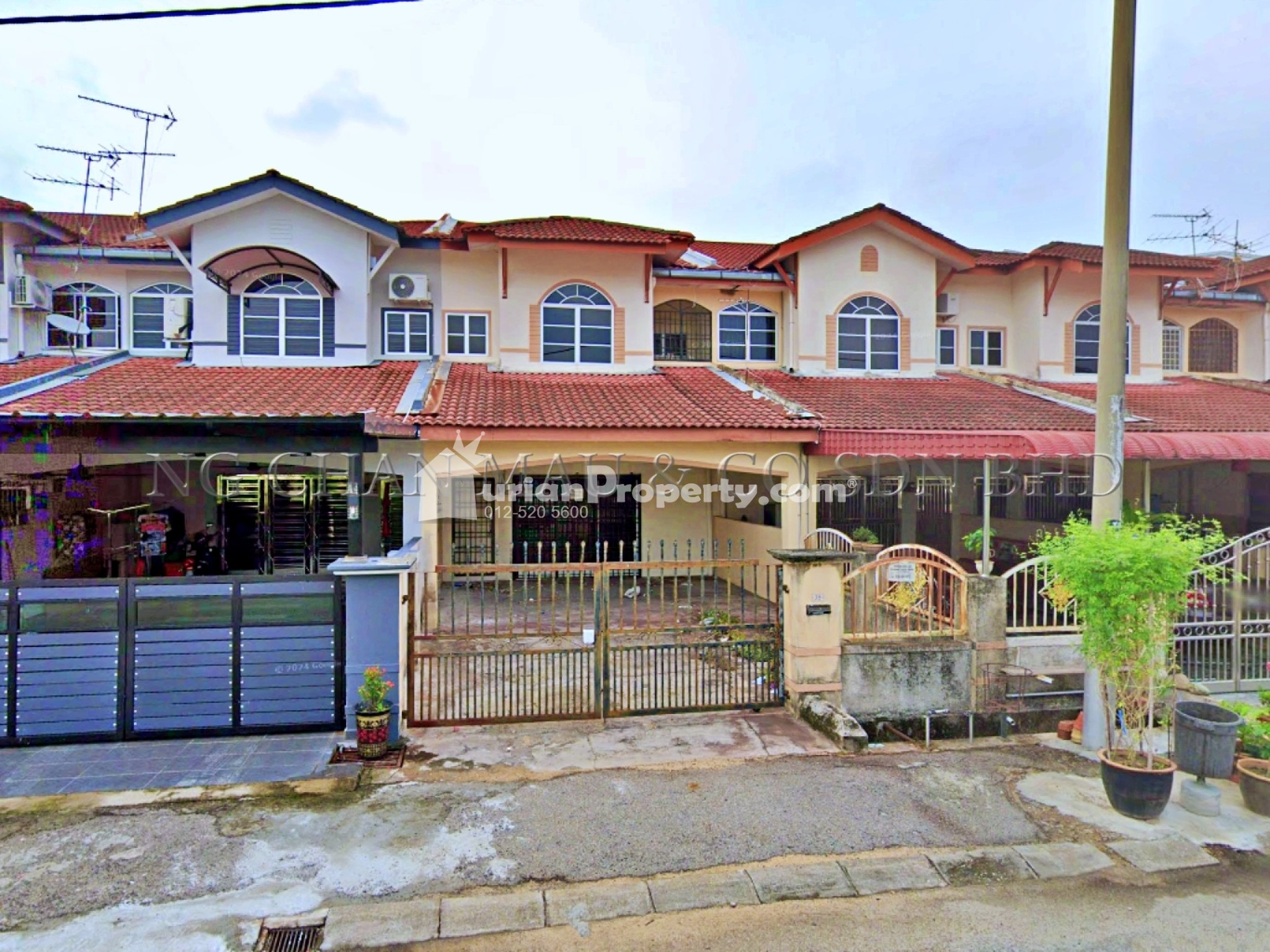 Terrace House For Auction at Taman Desa Jaya