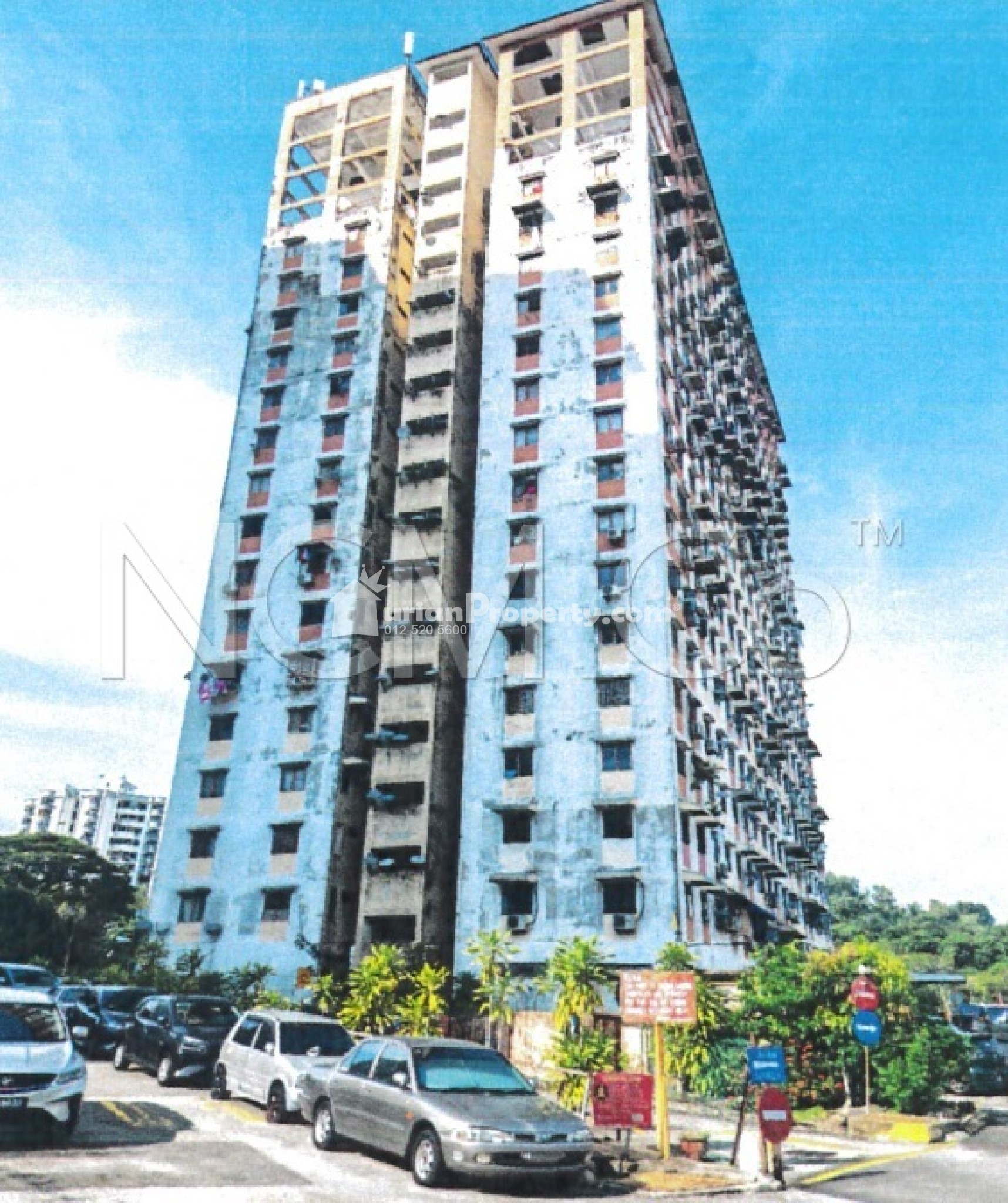 Apartment For Auction at Taman Gambier Flat