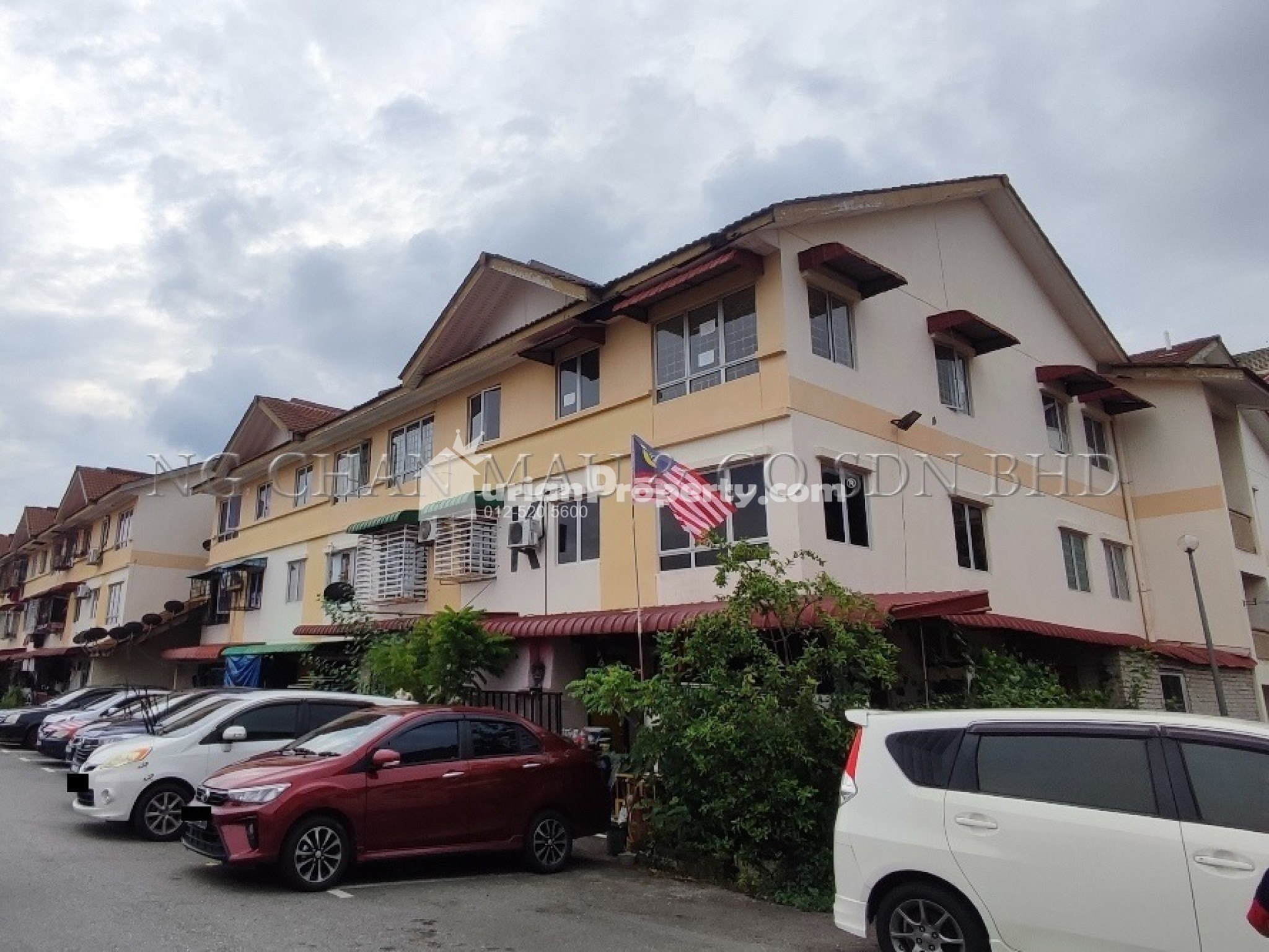 Apartment For Auction at Dahlia Apartment