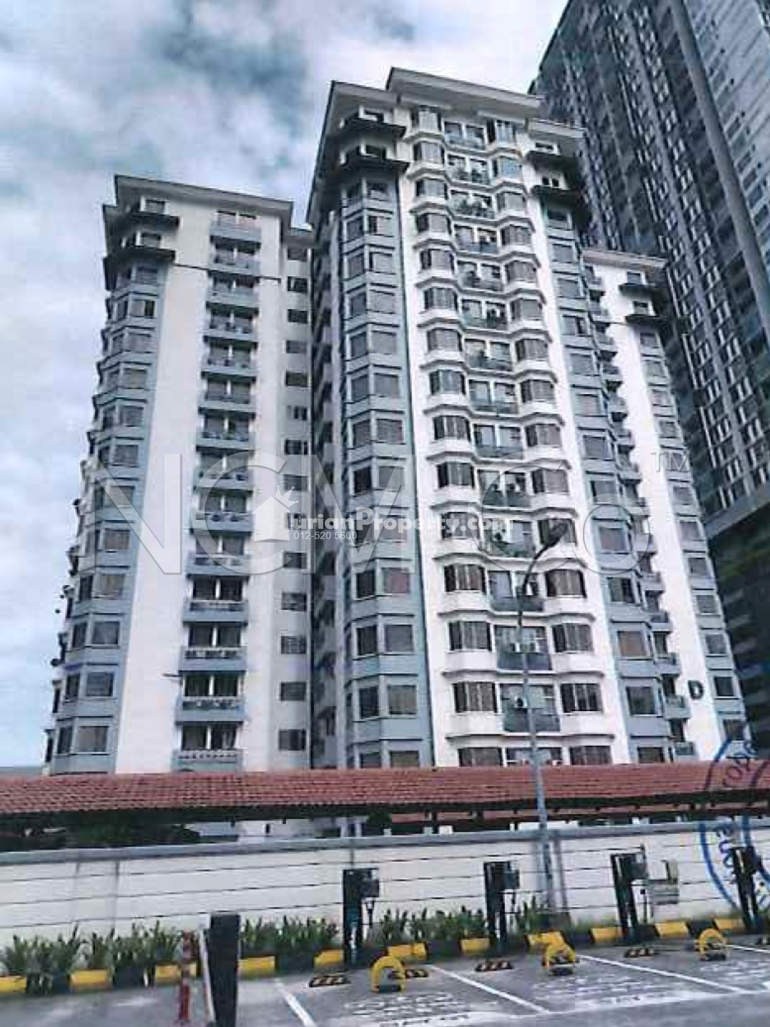 Condo For Auction at Kelana D'Putera