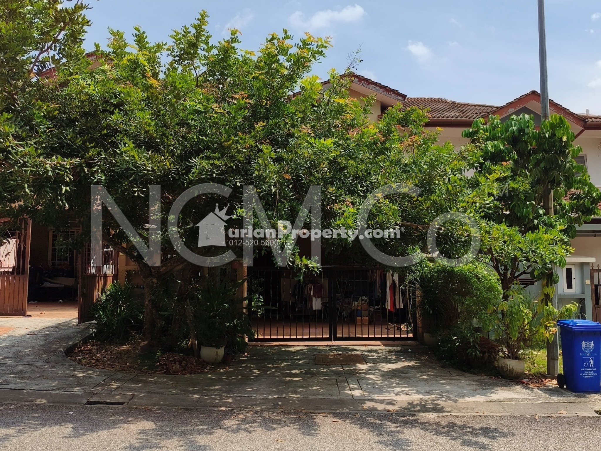 Terrace House For Auction at Denai Alam