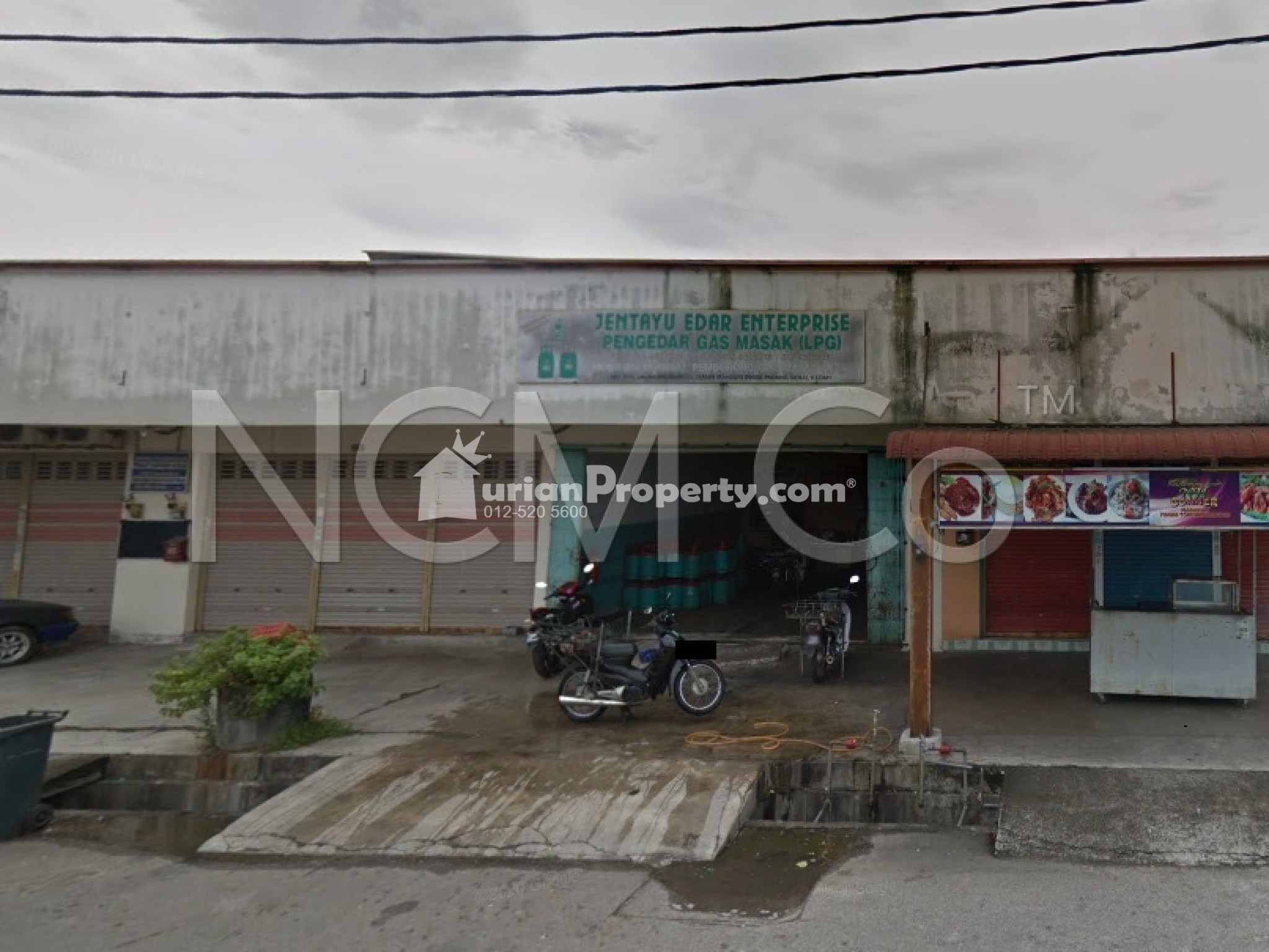 Shop For Auction at Taman Mahsuri