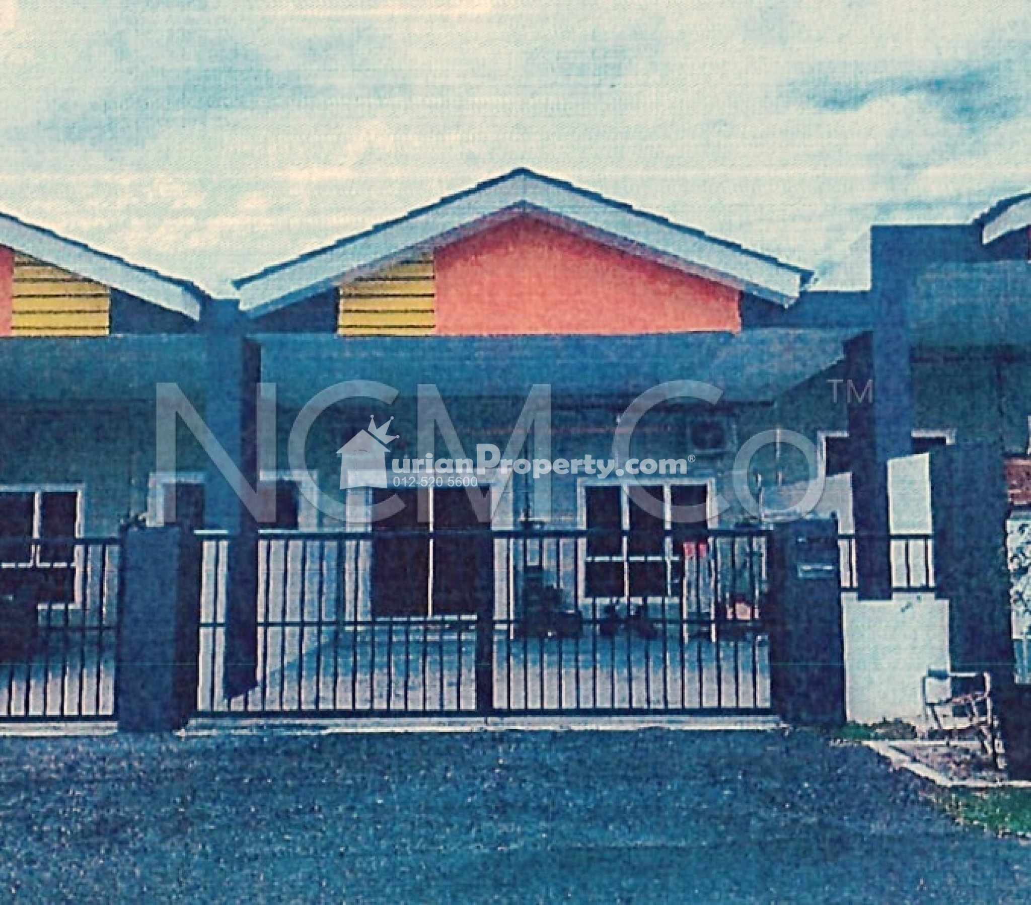 Terrace House For Auction at Taman Larah Aman