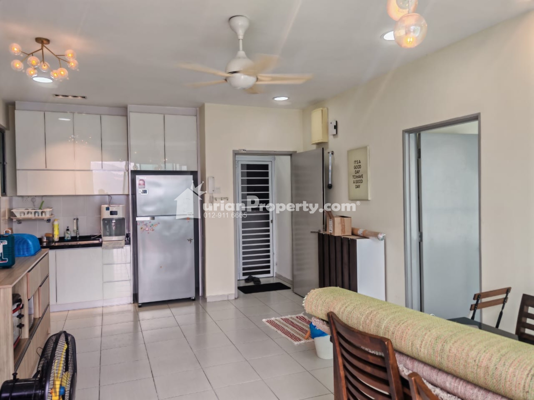 Serviced Residence Room for Rent at The Zizz