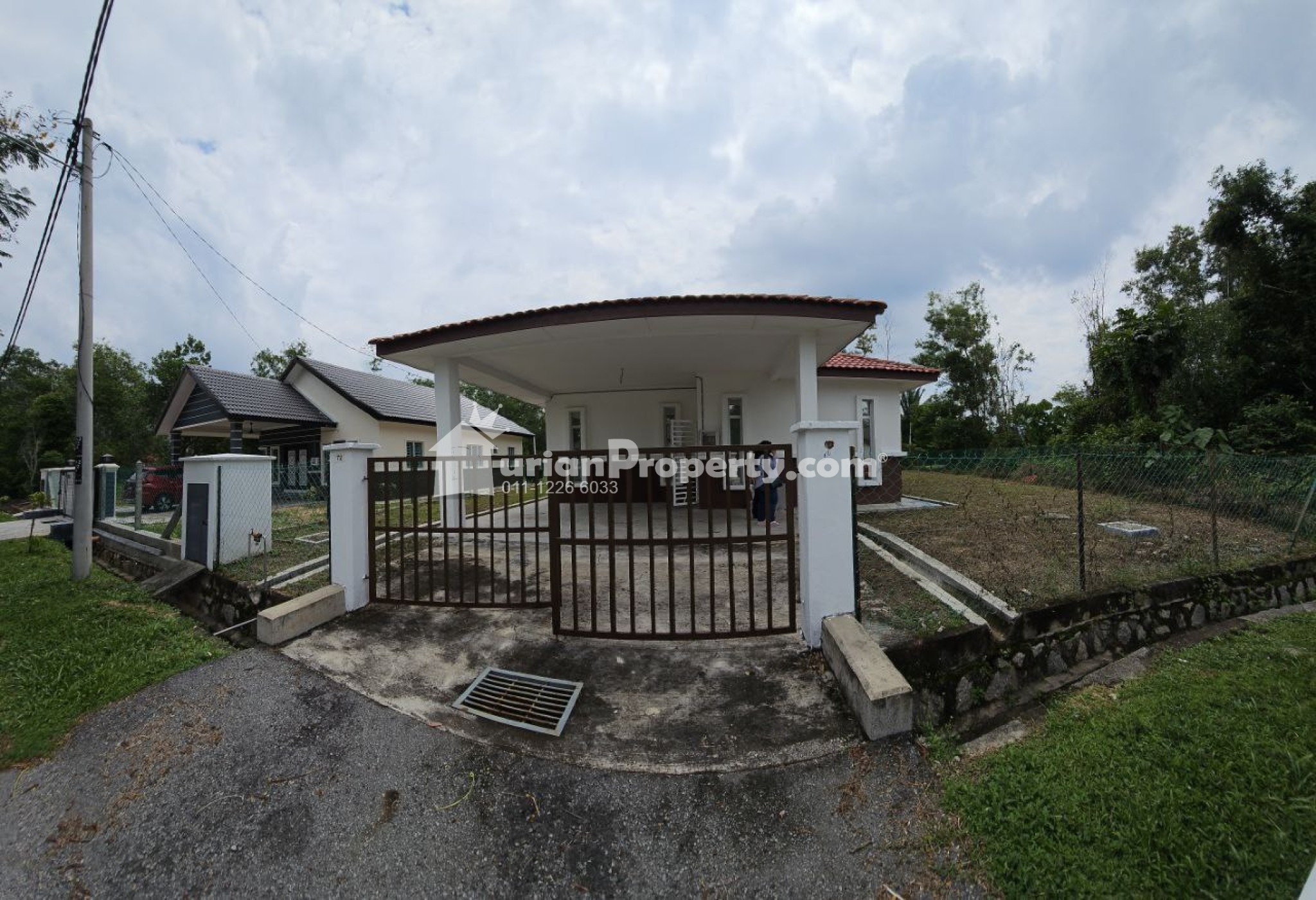 Bungalow House For Sale at Mahkota Hills (Bandar Akademia)