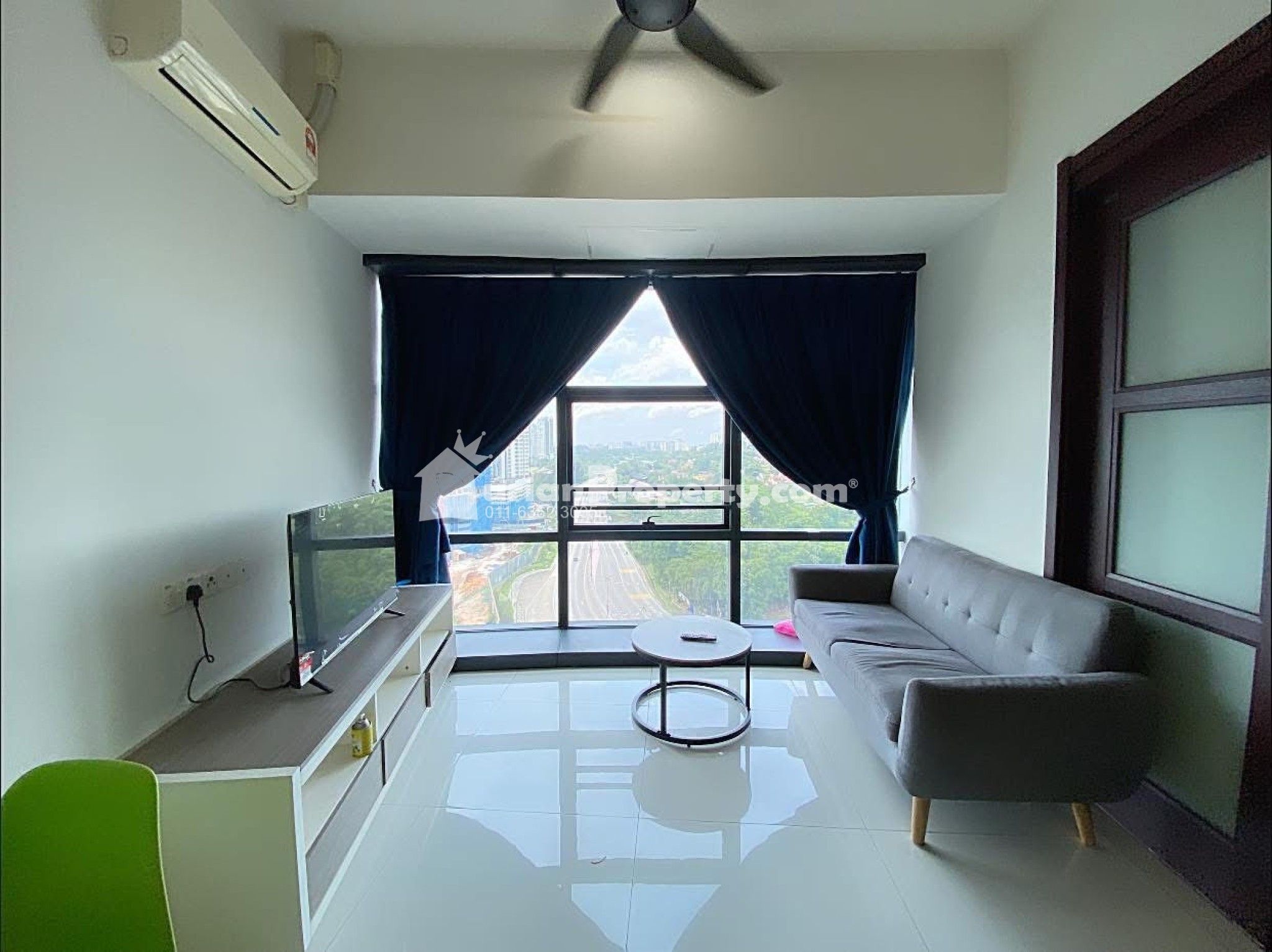 Condo Room for Rent at Green Residence