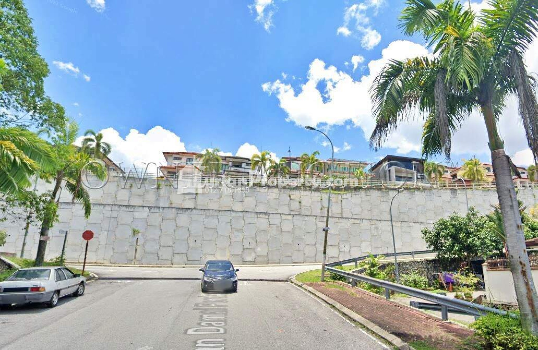 Semi D For Auction at Damai Gayana
