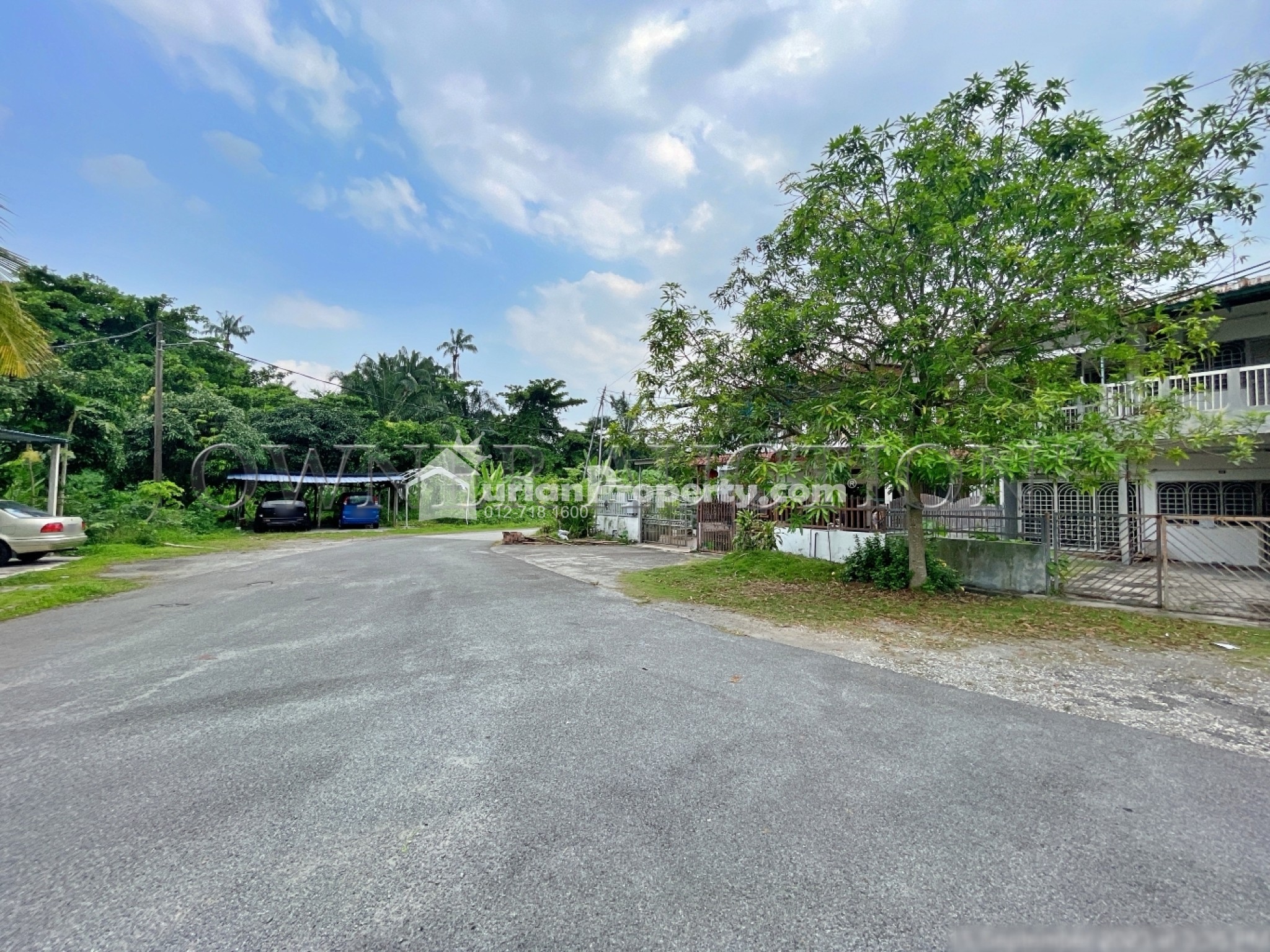 Terrace House For Auction at Taman Radzi