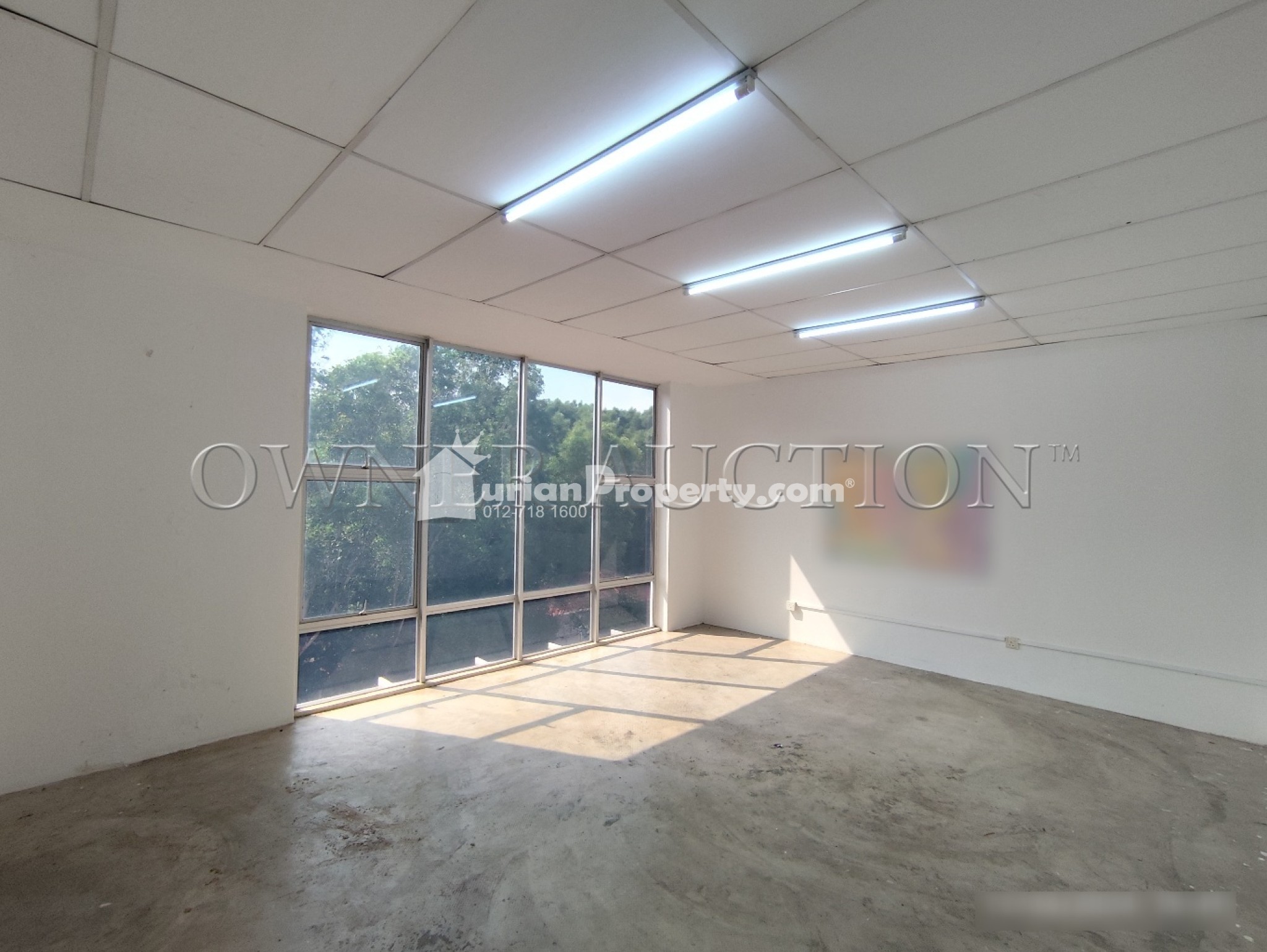 Shop Office For Auction at Seria 88