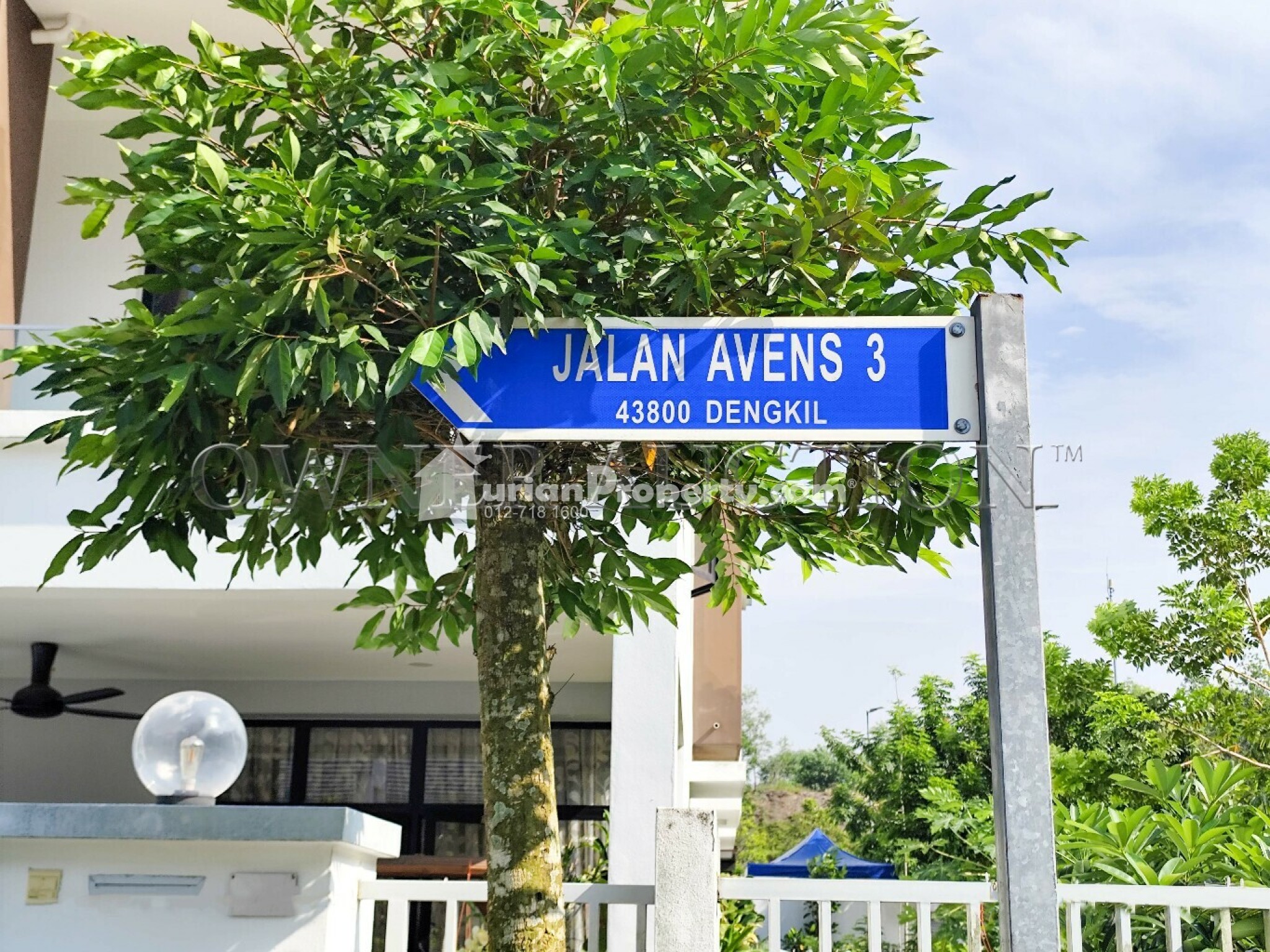 Terrace House For Auction at Avens Residence