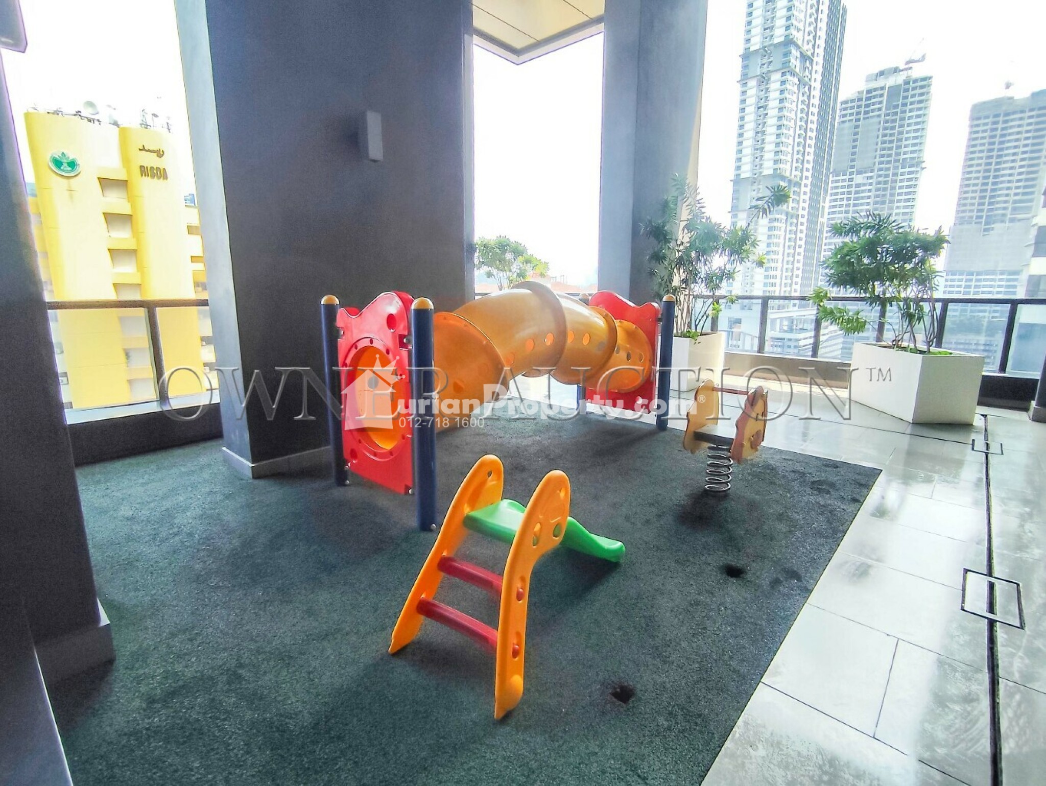 Serviced Residence For Auction at M City