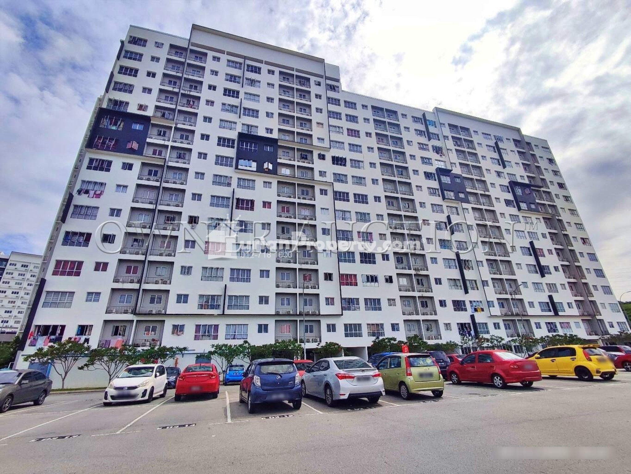 Apartment For Auction at Vesta View Apartment