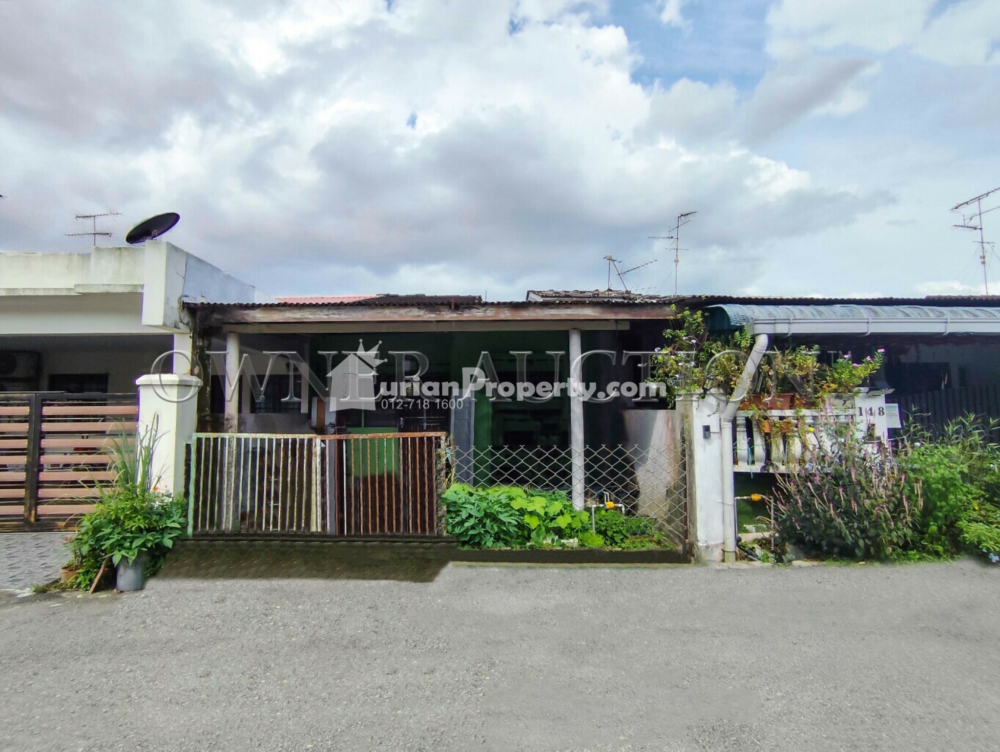 Terrace House For Auction at Taman Tiram Baru