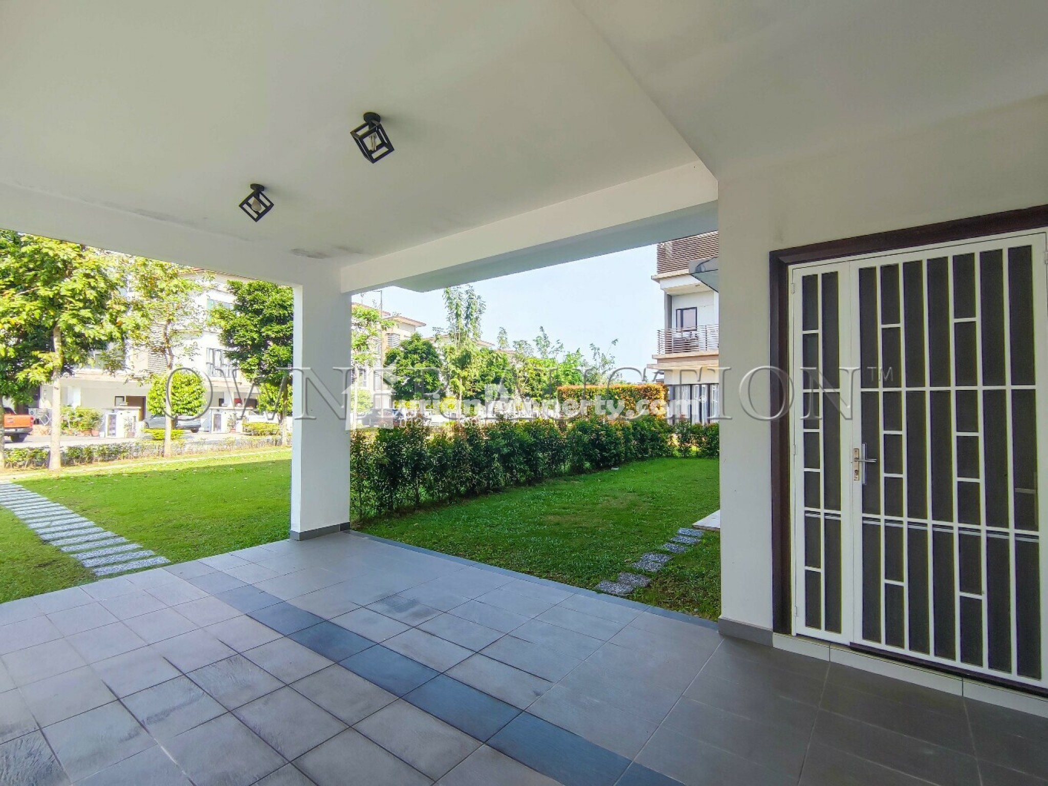 Terrace House For Auction at Bandar 16 Sierra