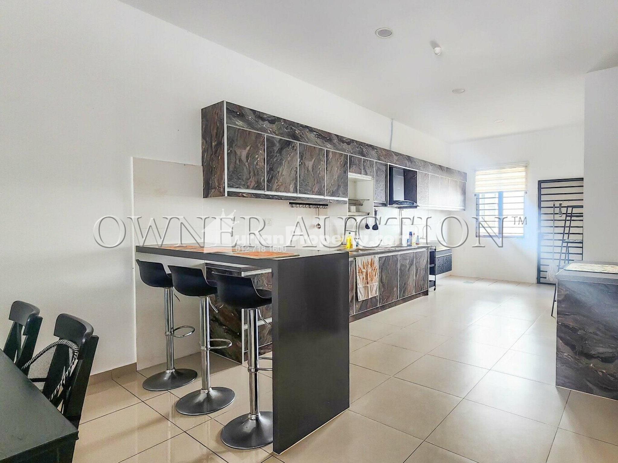 Terrace House For Auction at Hijayu 2