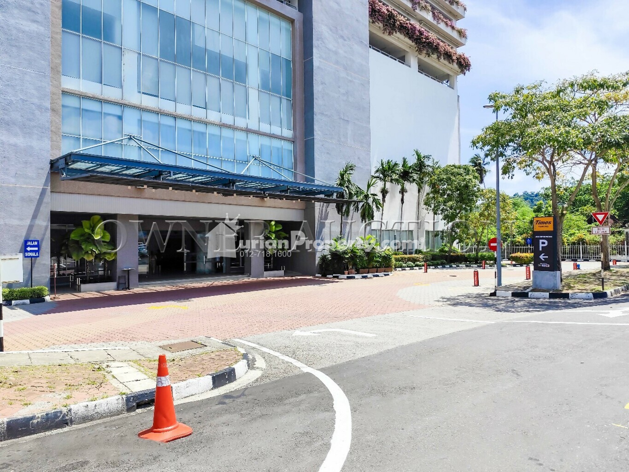 Apartment For Auction at Lexis Suite @ Penang
