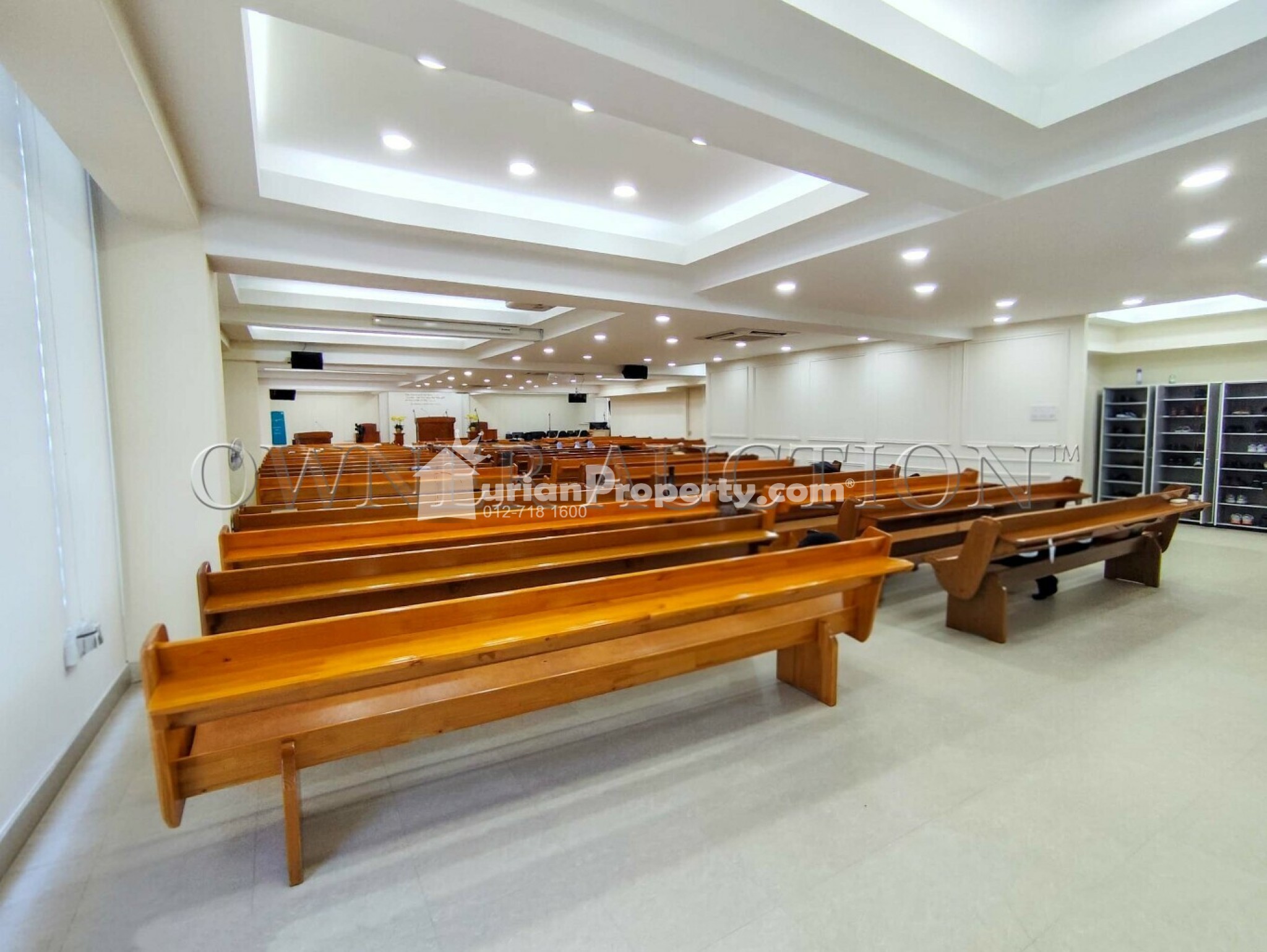 Shop Office For Auction at 3 Two Square