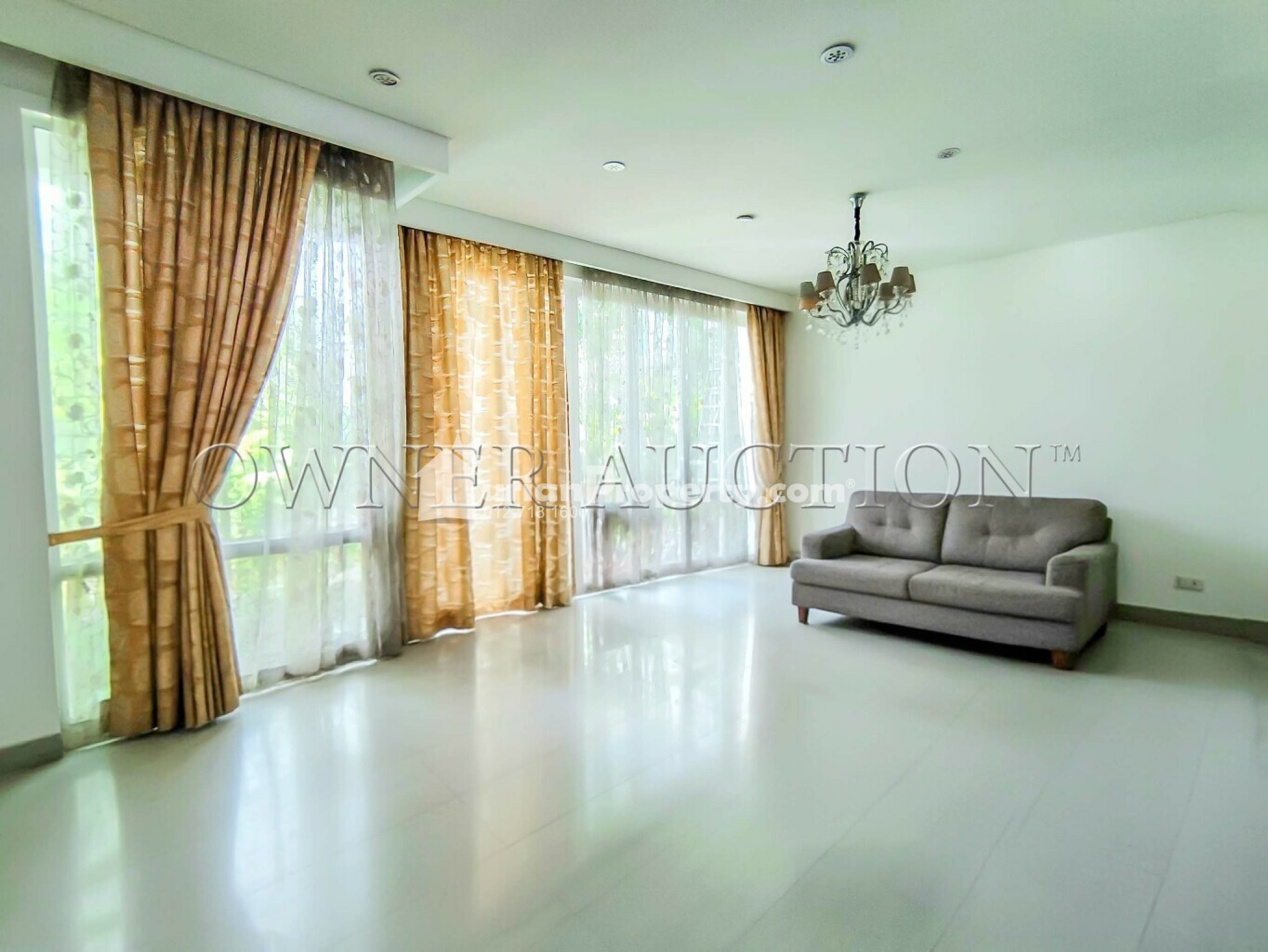 Bungalow House For Auction at Kiara 9