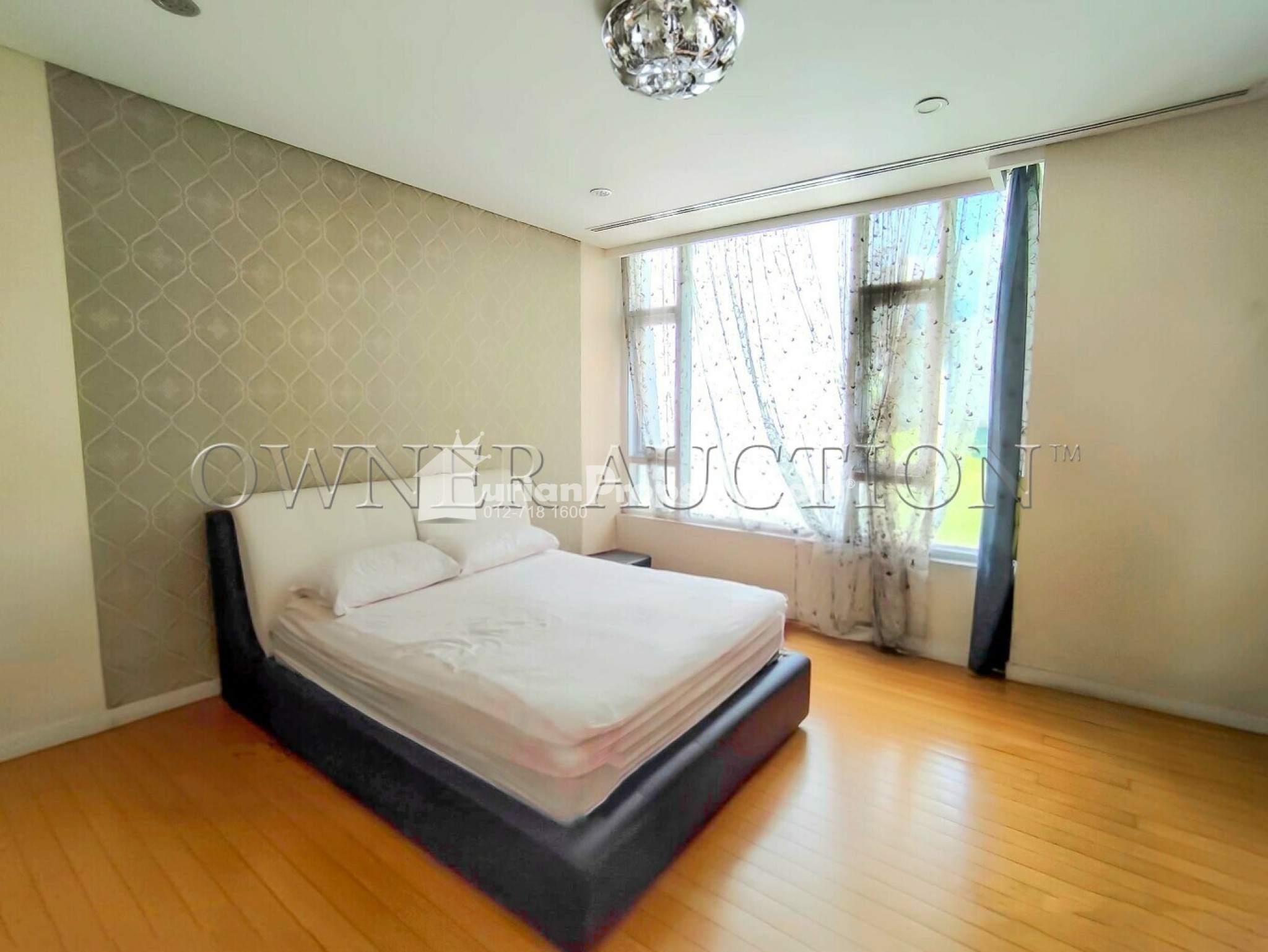 Bungalow House For Auction at Kiara 9