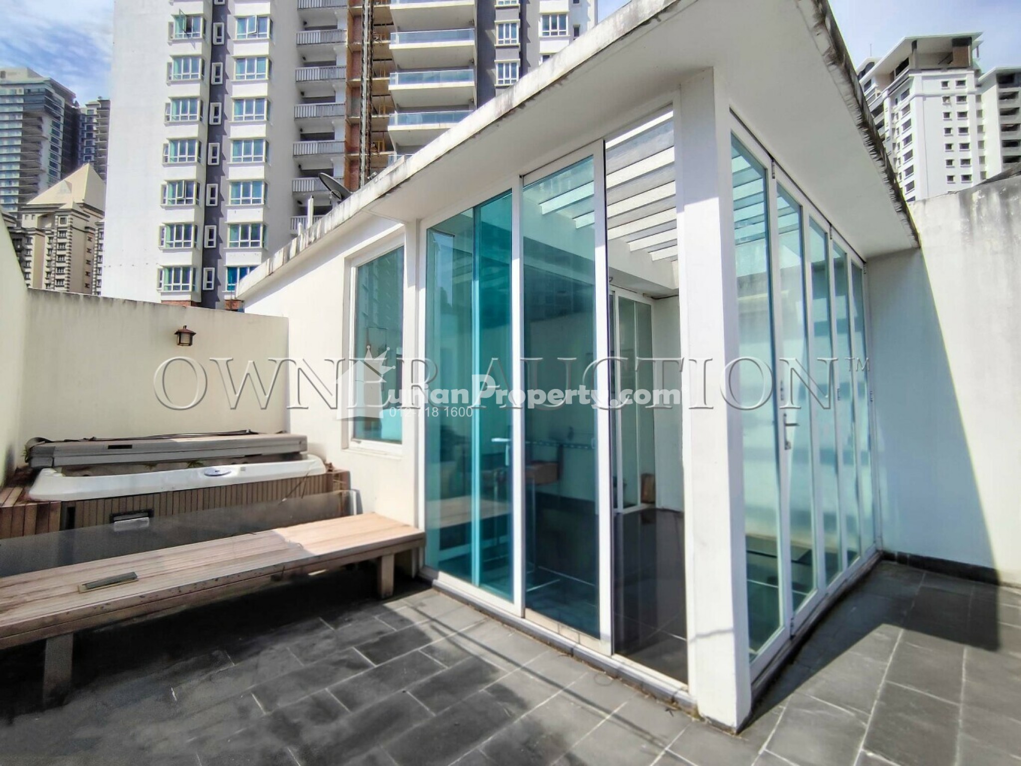 Bungalow House For Auction at Kiara 9