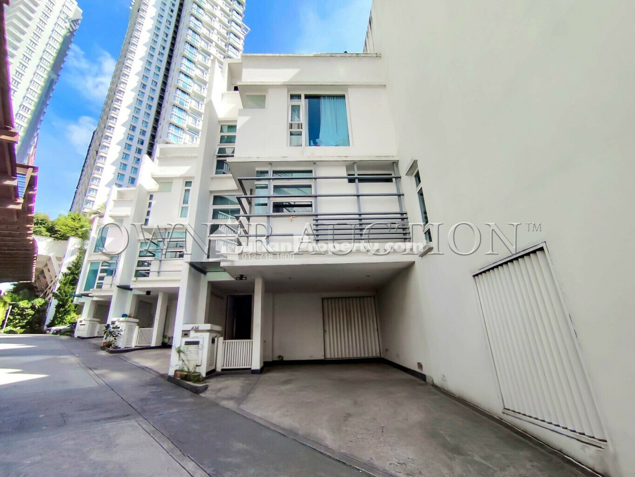 Bungalow House For Auction at Kiara 9