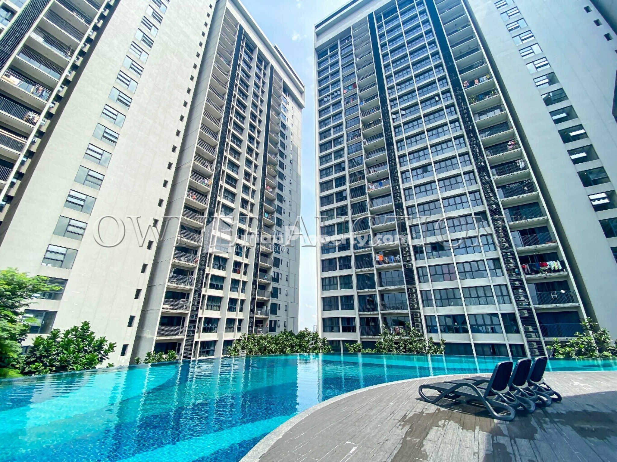 Condo For Auction at GEO Bukit Rimau