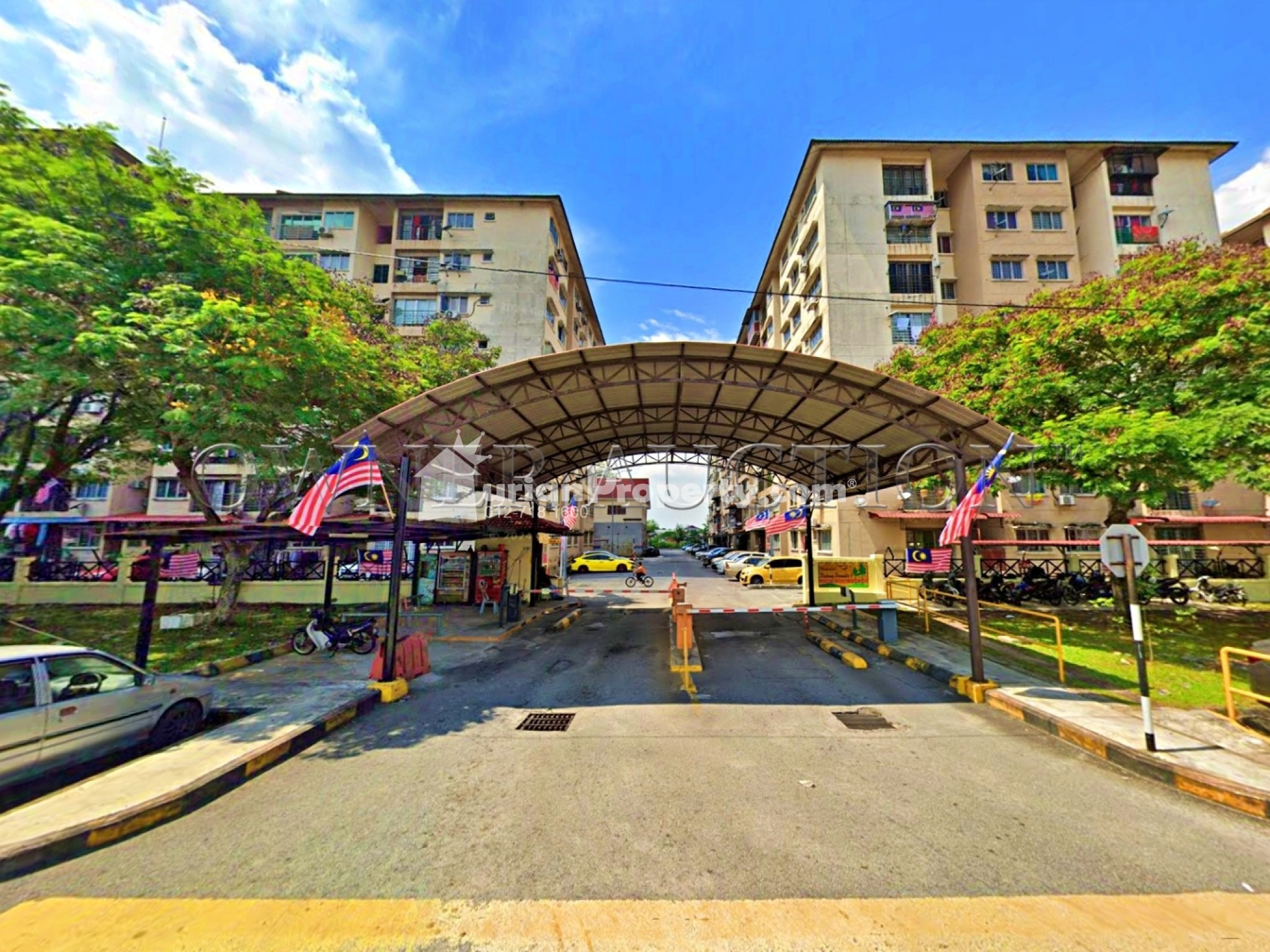 Apartment For Auction at Puchong Permata 2