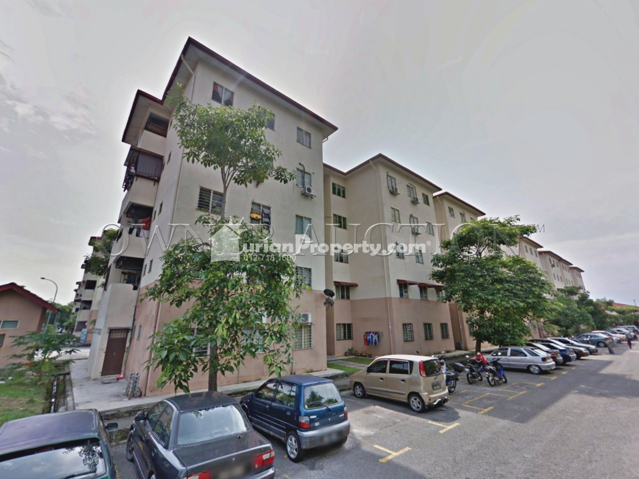 Flat For Auction at Puchong Utama Court 2