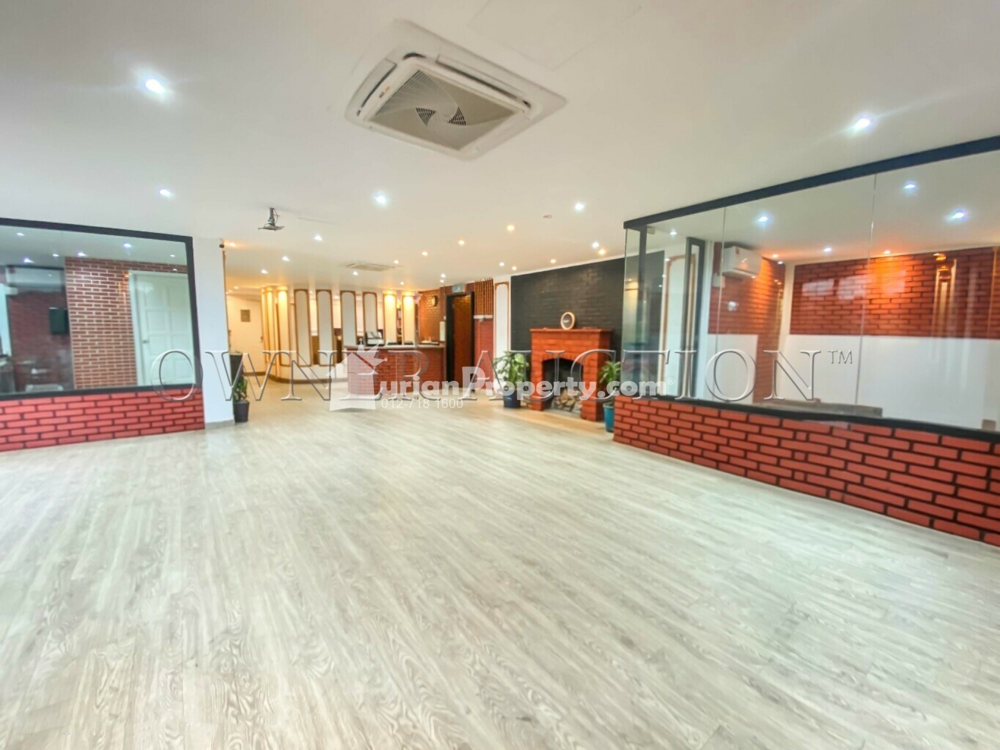 Apartment For Auction at Pusat Komersial LGSB